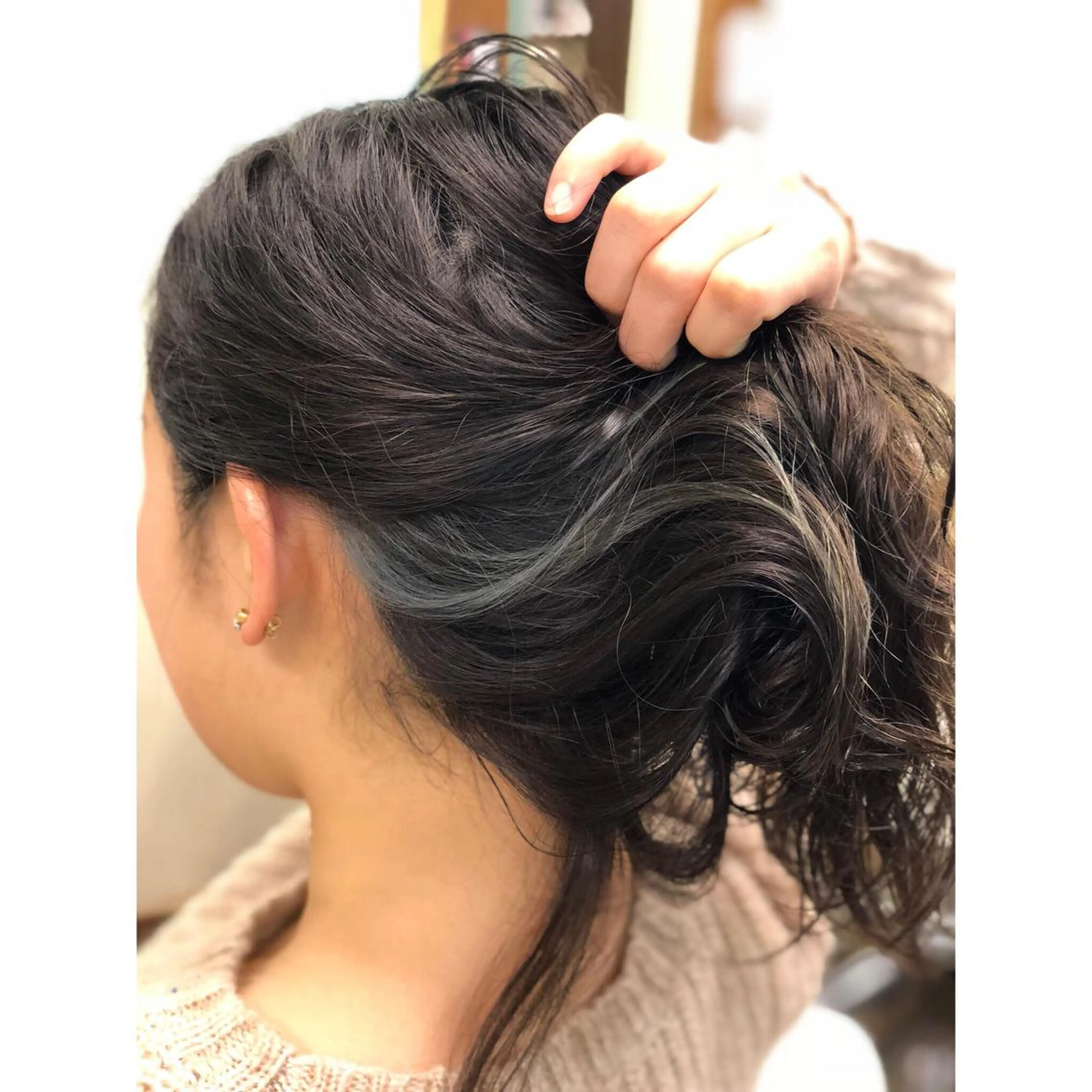 ショート カラー ハイライトカラー インナーカラー ハイライト パーソナルカラー診断 できます　木曽　主博のヘアスタイル