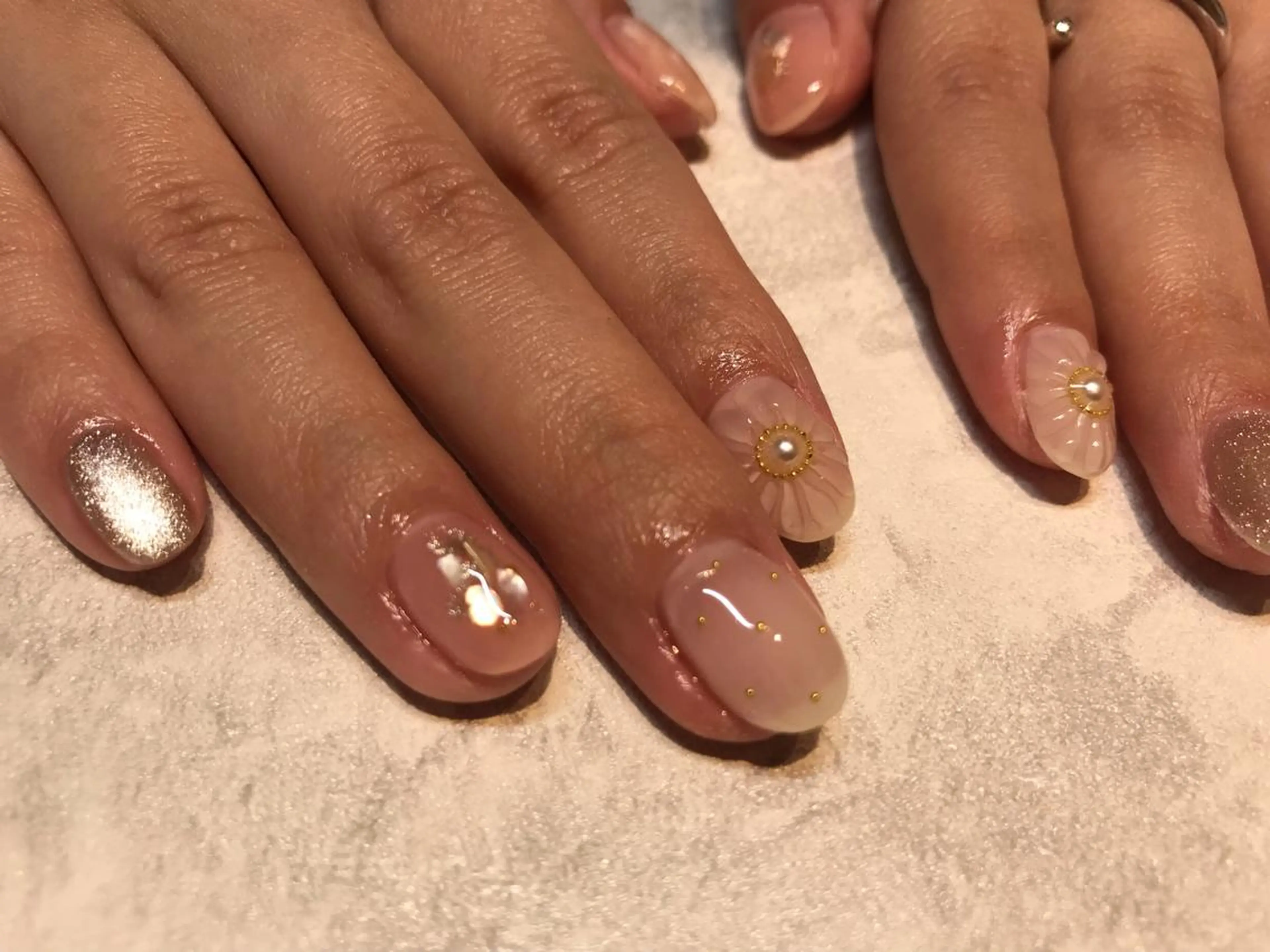 ネイル nail salon　Natural Cure所属・平井 彩香のネイルデザイン