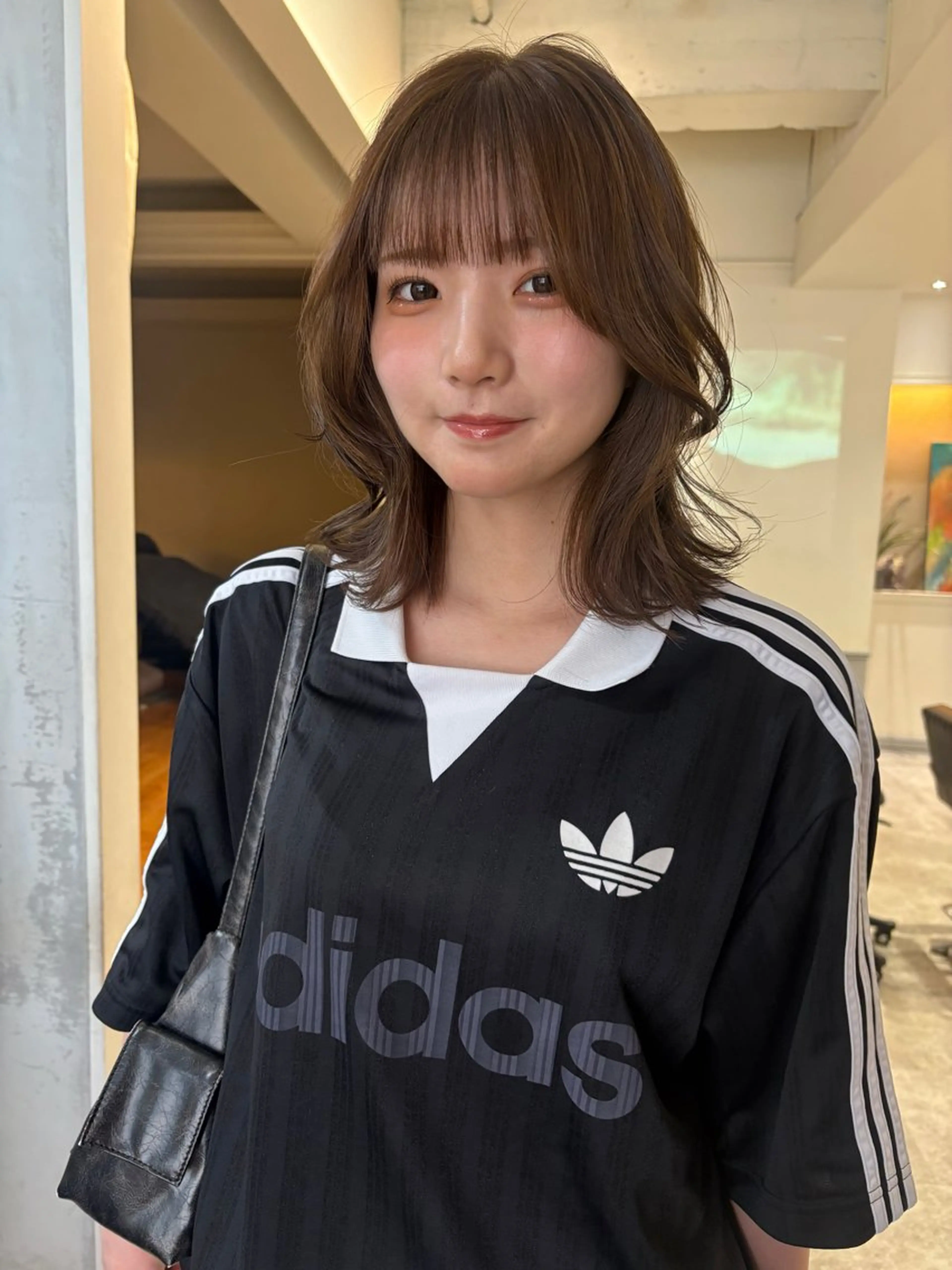 ミディアム ヘアカラー SIKI yuuna モテ韓国ヘア☁️のヘアスタイル