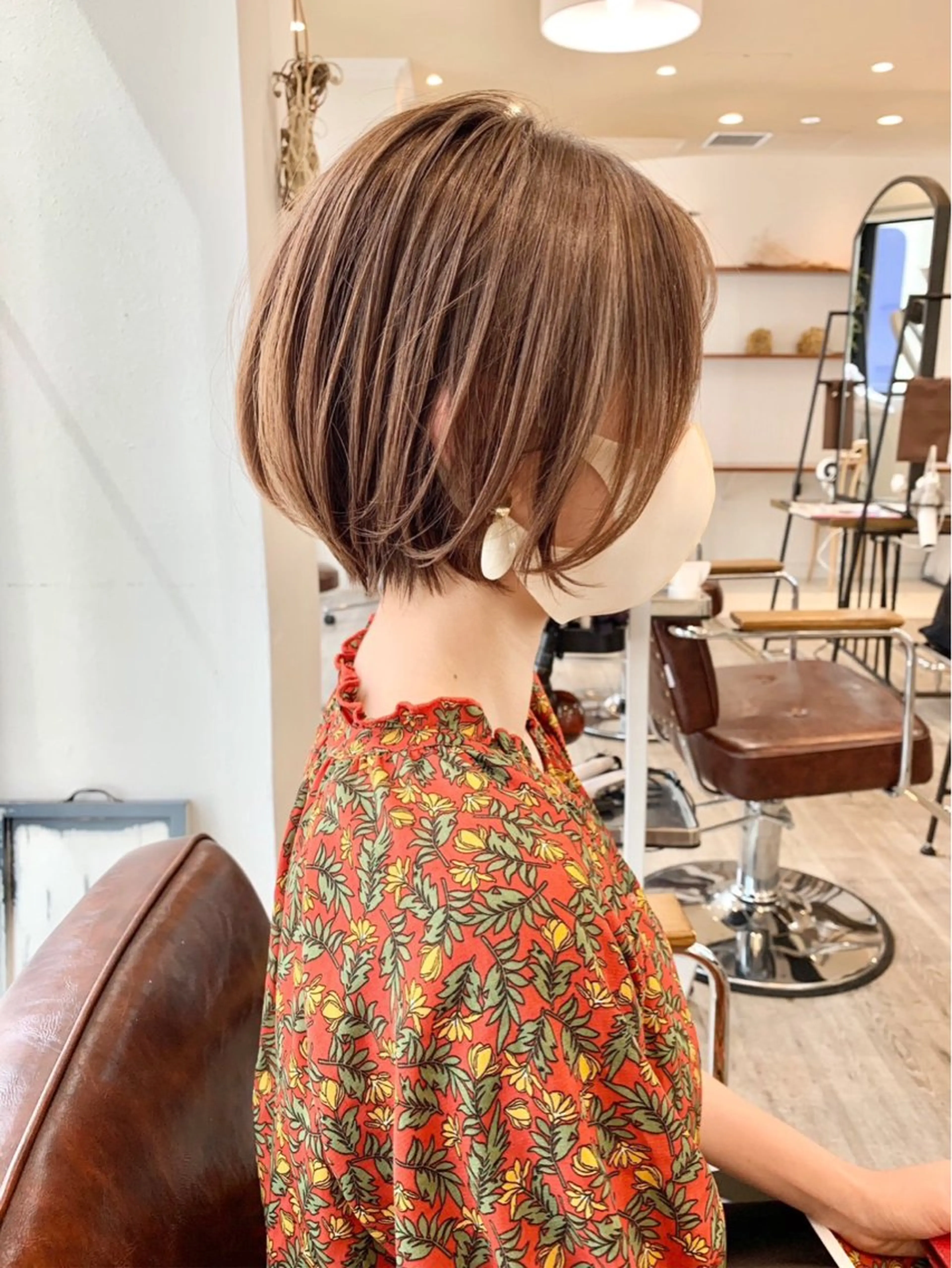 ショート カラー カット ヘアカラー トリートメント ⭐️小顔ショート⭐️ 大鷲拓海のヘアスタイル