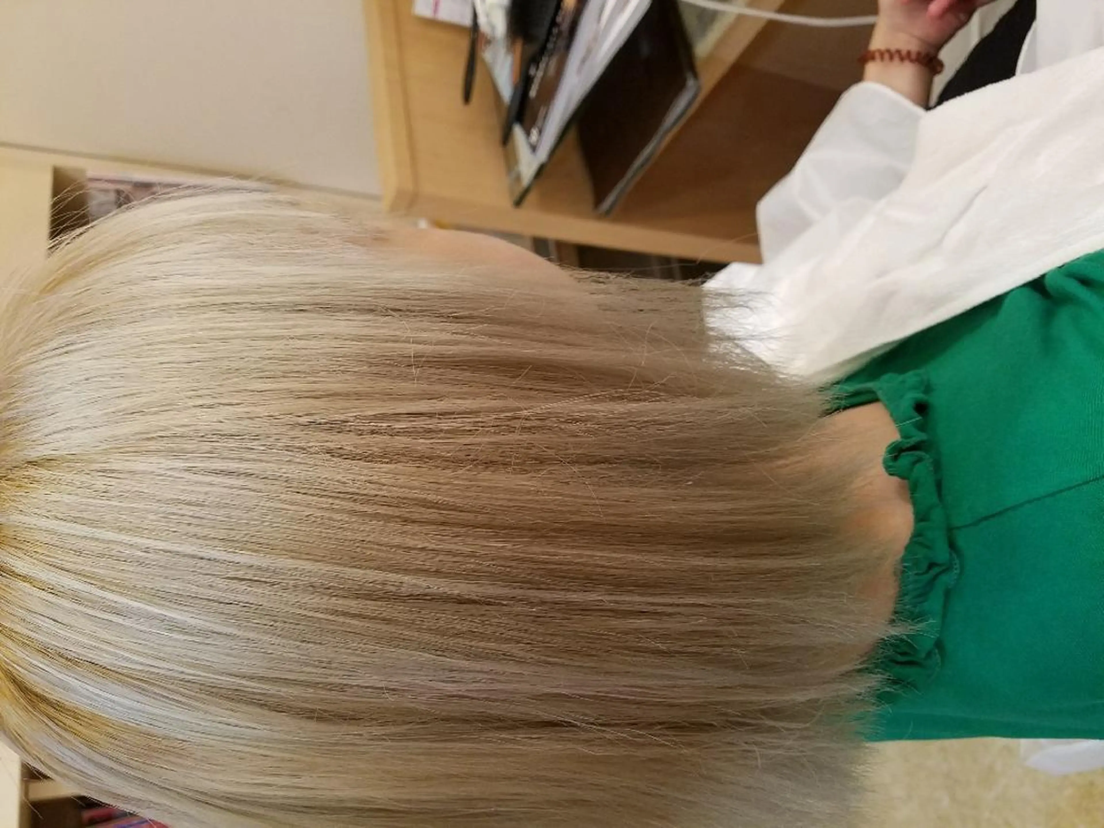 カラー EMANON名古屋所属・美谷添(ミヤゾエ) まどか大人ヘアサロンのヘアスタイル