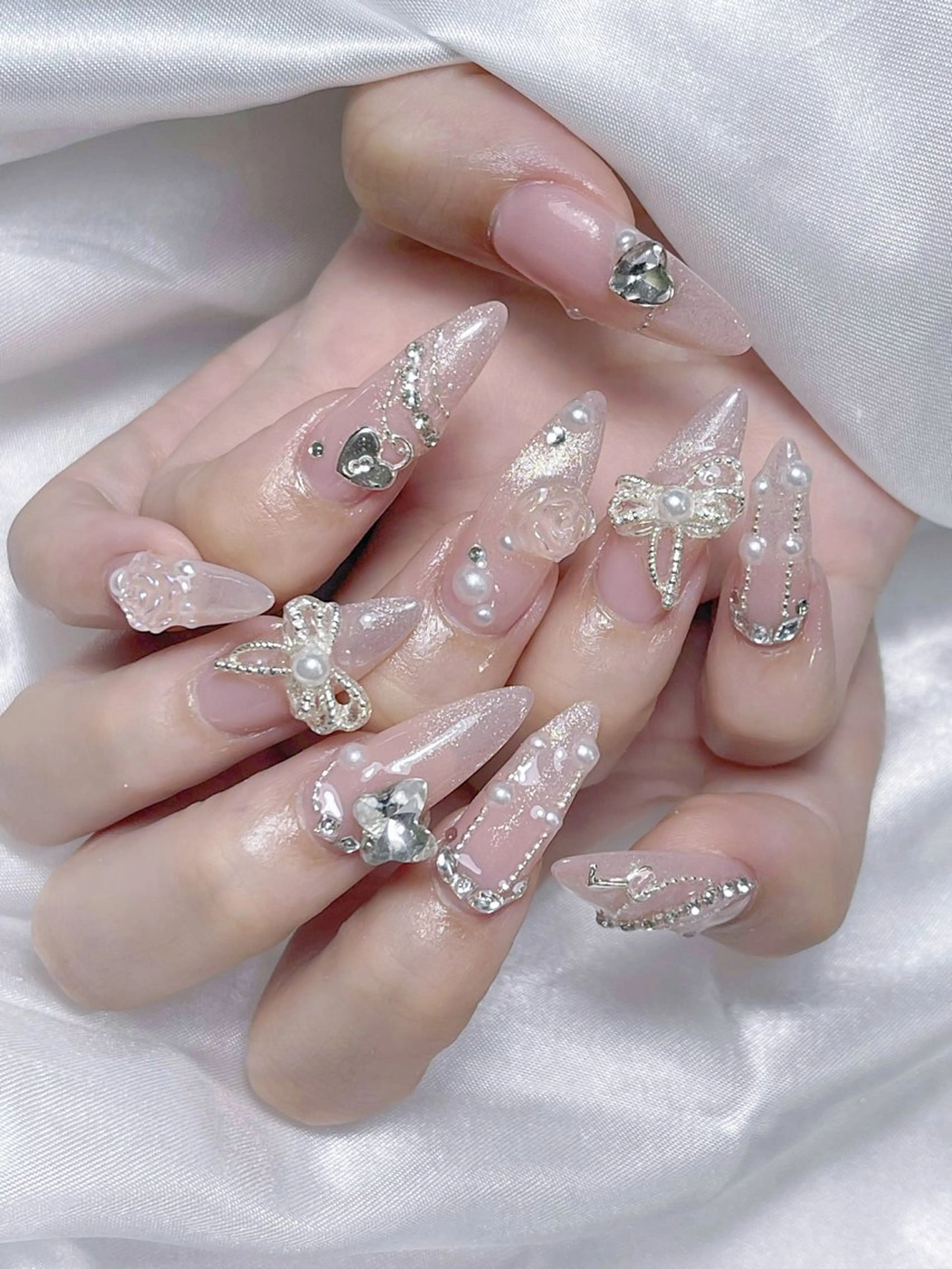 ネイル ハンドネイル LEELA NAIL STUDIO所属・LEELA NAIL STUDIOのネイルデザイン