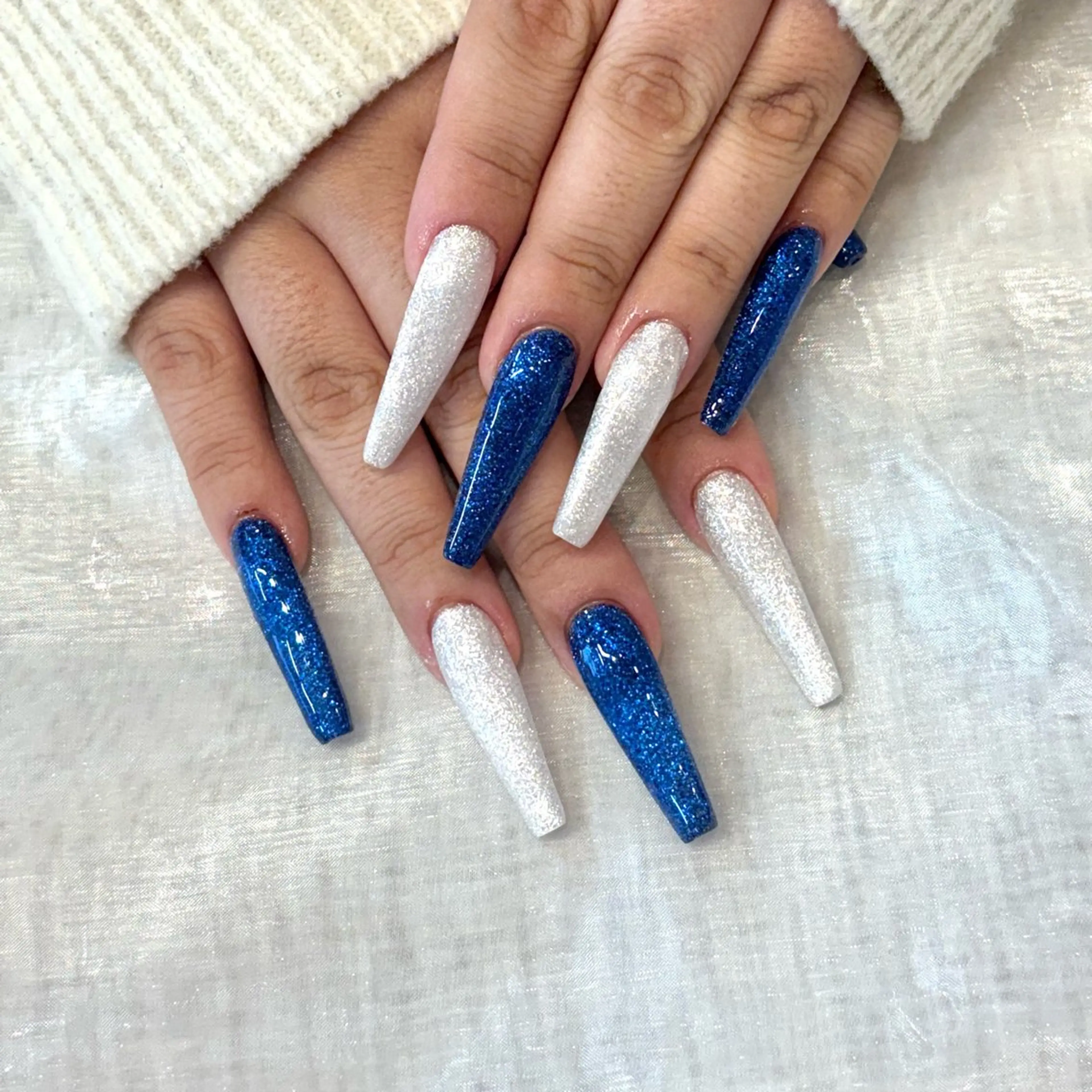 ネイル 長さ出し ロングネイル スカルプネイル ハンドネイル Chipie_ ayanoのネイルデザイン