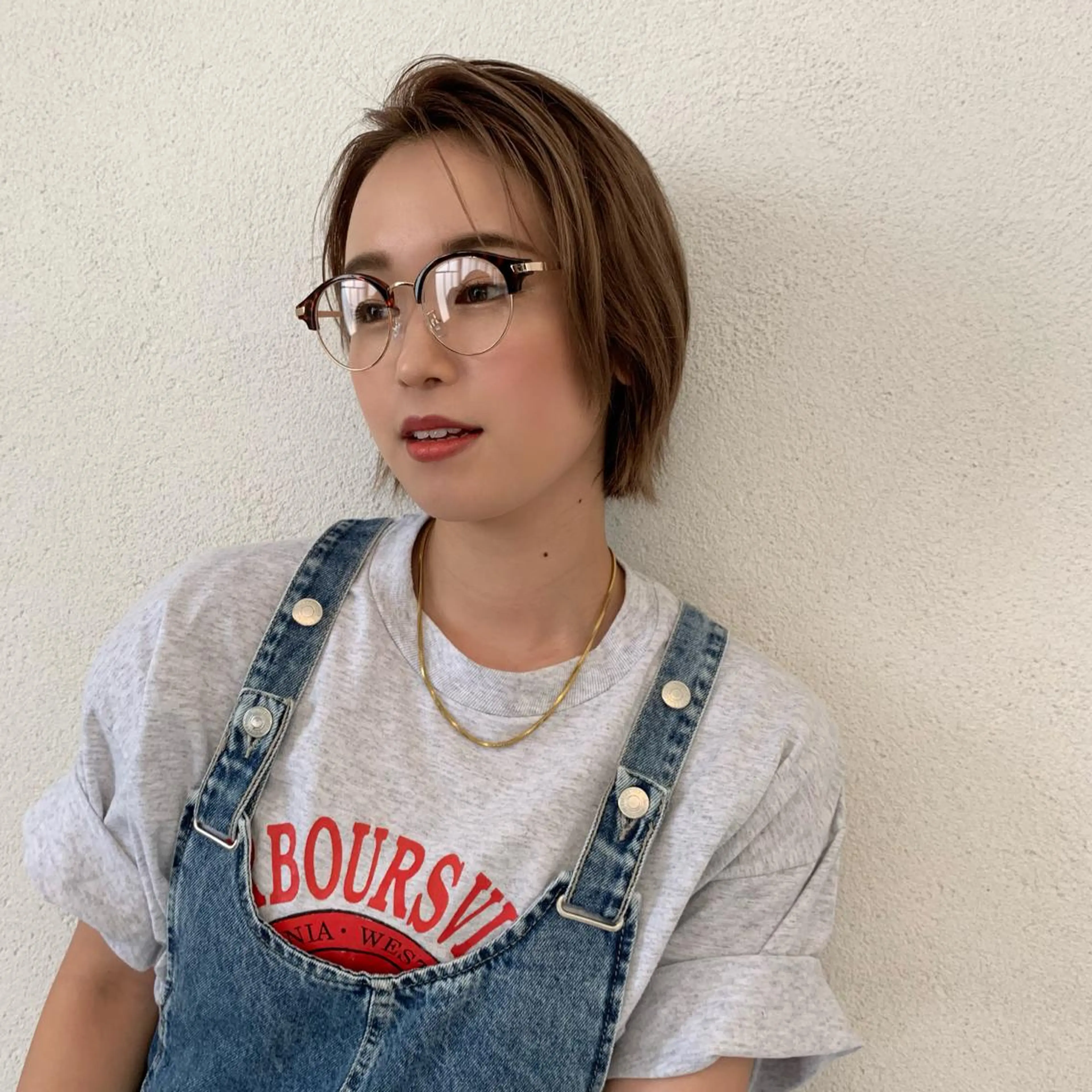 ショート カラー ノグチ ナツコのヘアスタイル