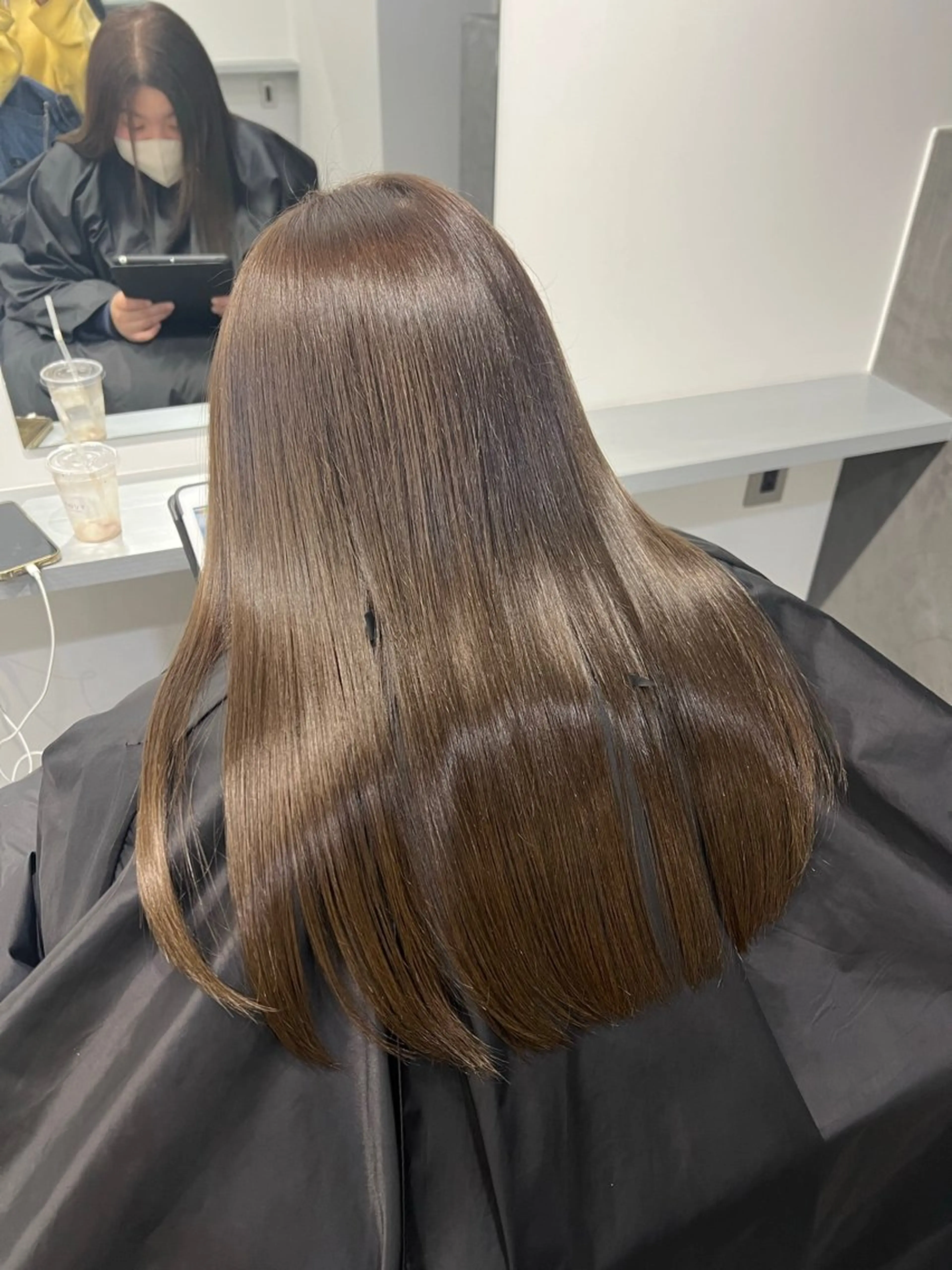 セミロング 髪質改善 トリートメント ヘアカラー トリートメント 小番 茜海のヘアスタイル