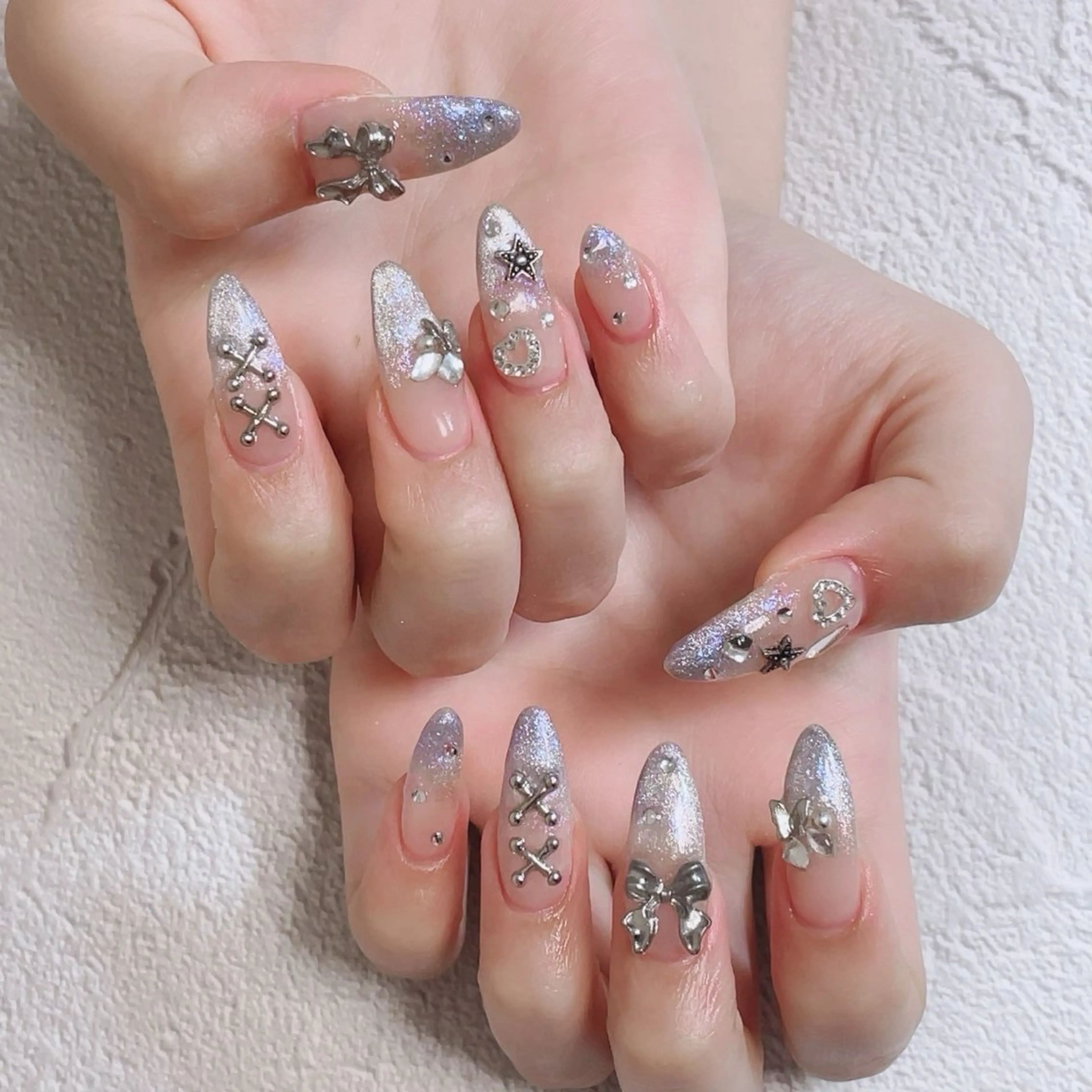 ネイル ハンドネイル ☁️Yun nail KiKi☁️のネイルデザイン