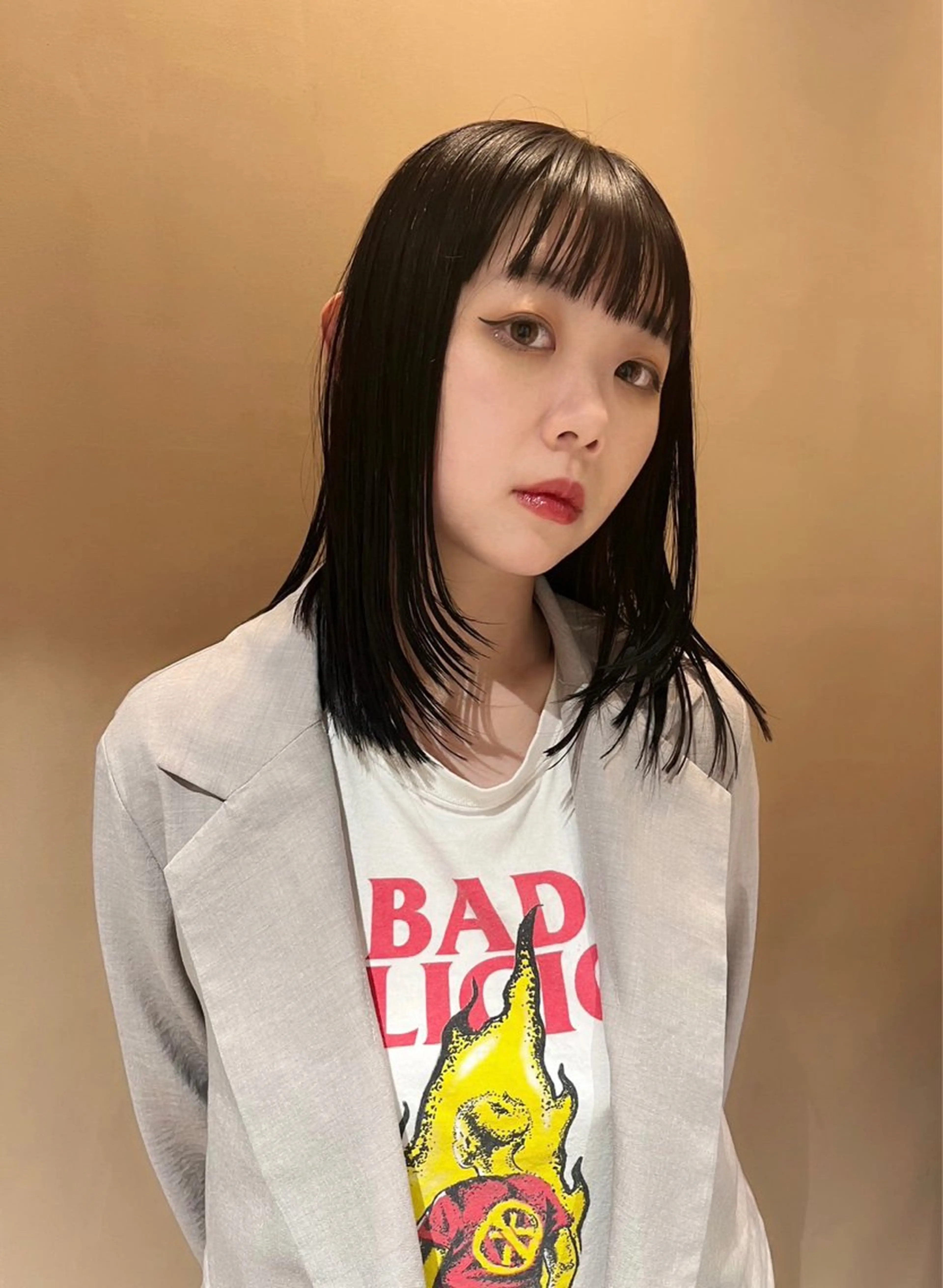 セミロング カラー カサイ シオンのヘアスタイル