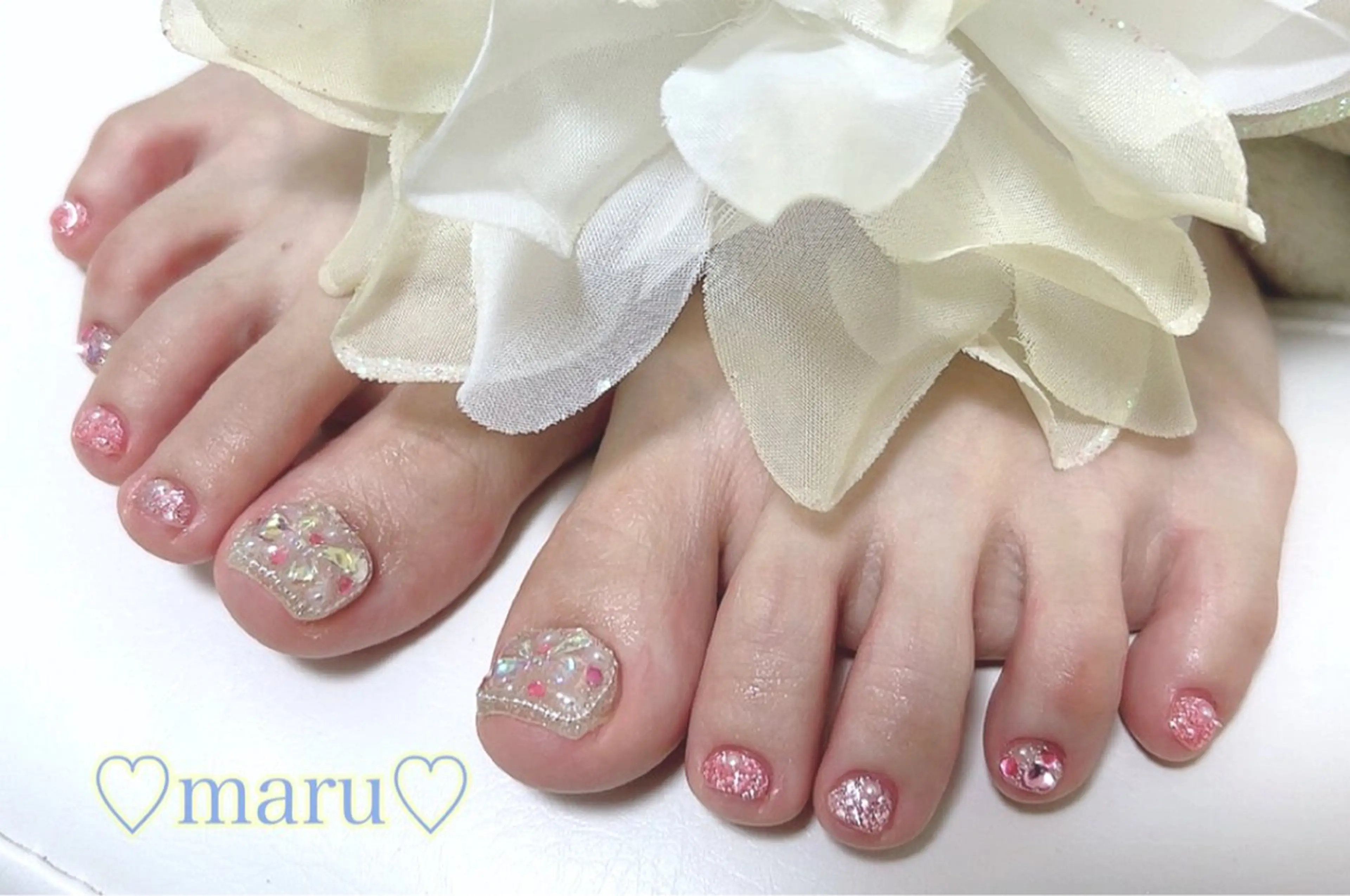 ネイル ハンドネイル フットネイル まるみ ♡のネイルデザイン