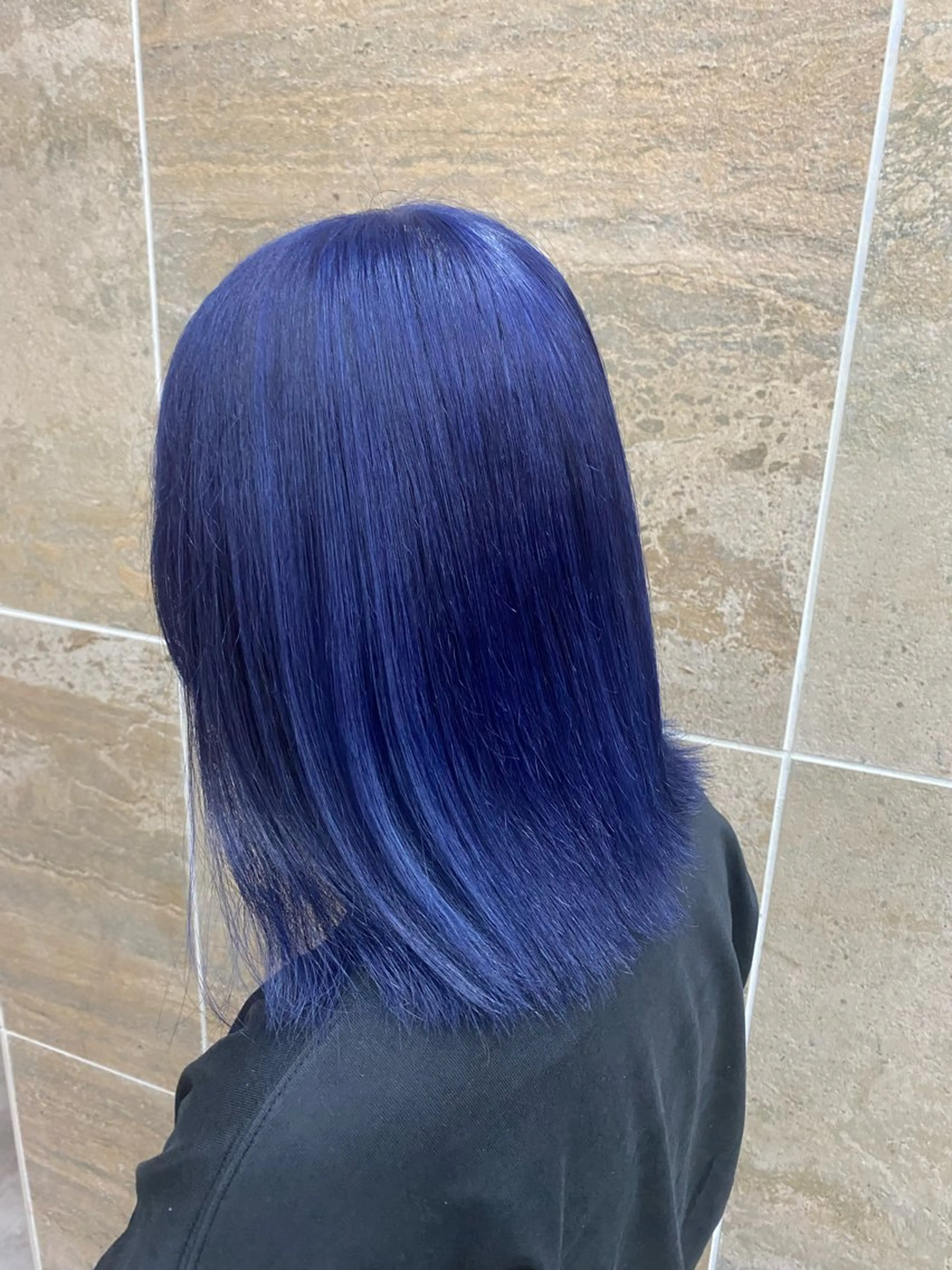 ミディアム カラー ブリーチ ブルーカラー カット ヘアカラー ハイトーン／美髪矯正 ✨ワタル✨のヘアスタイル