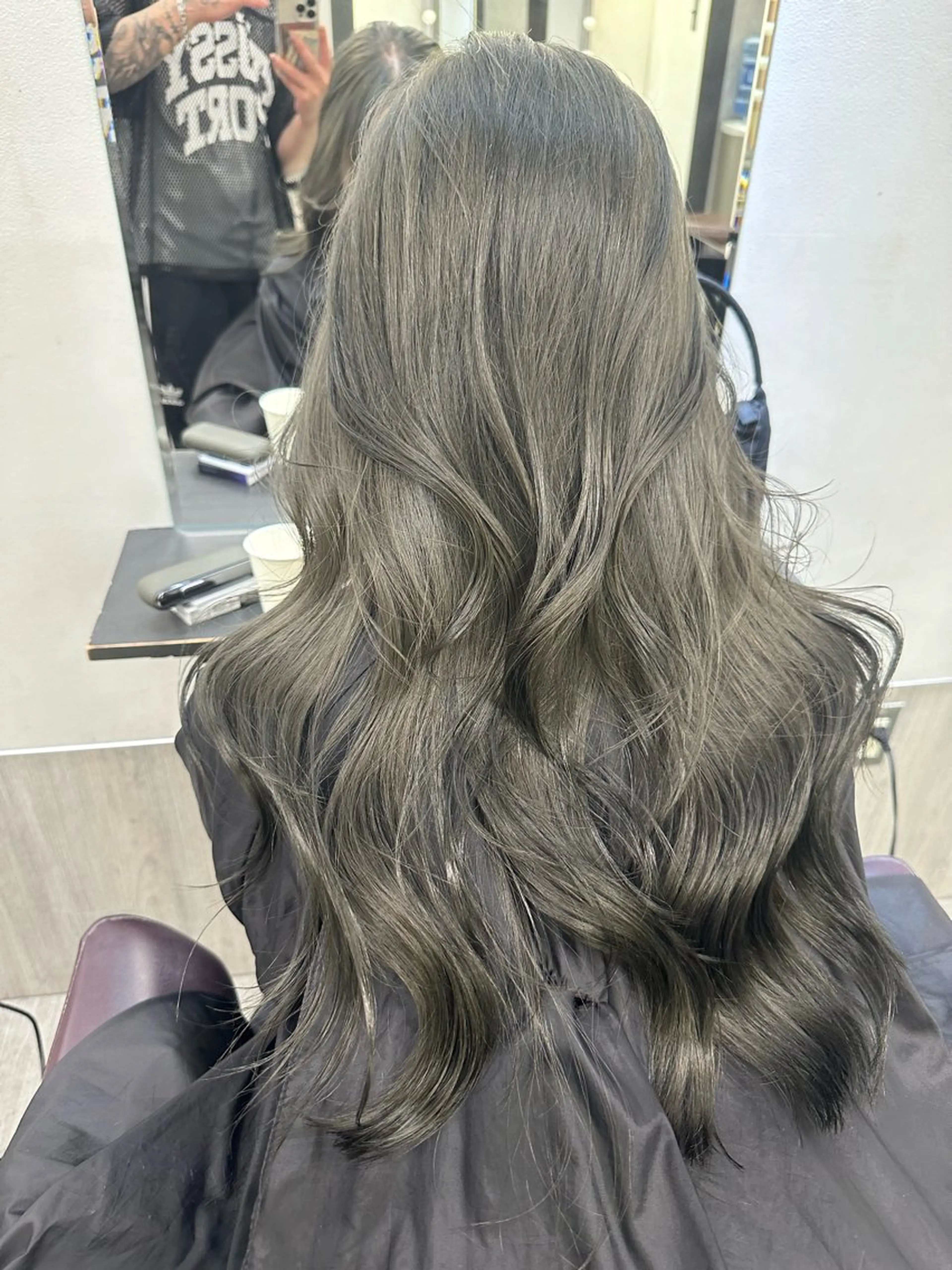ロング カラー レイヤーカット AIRI layer cut hairのヘアスタイル