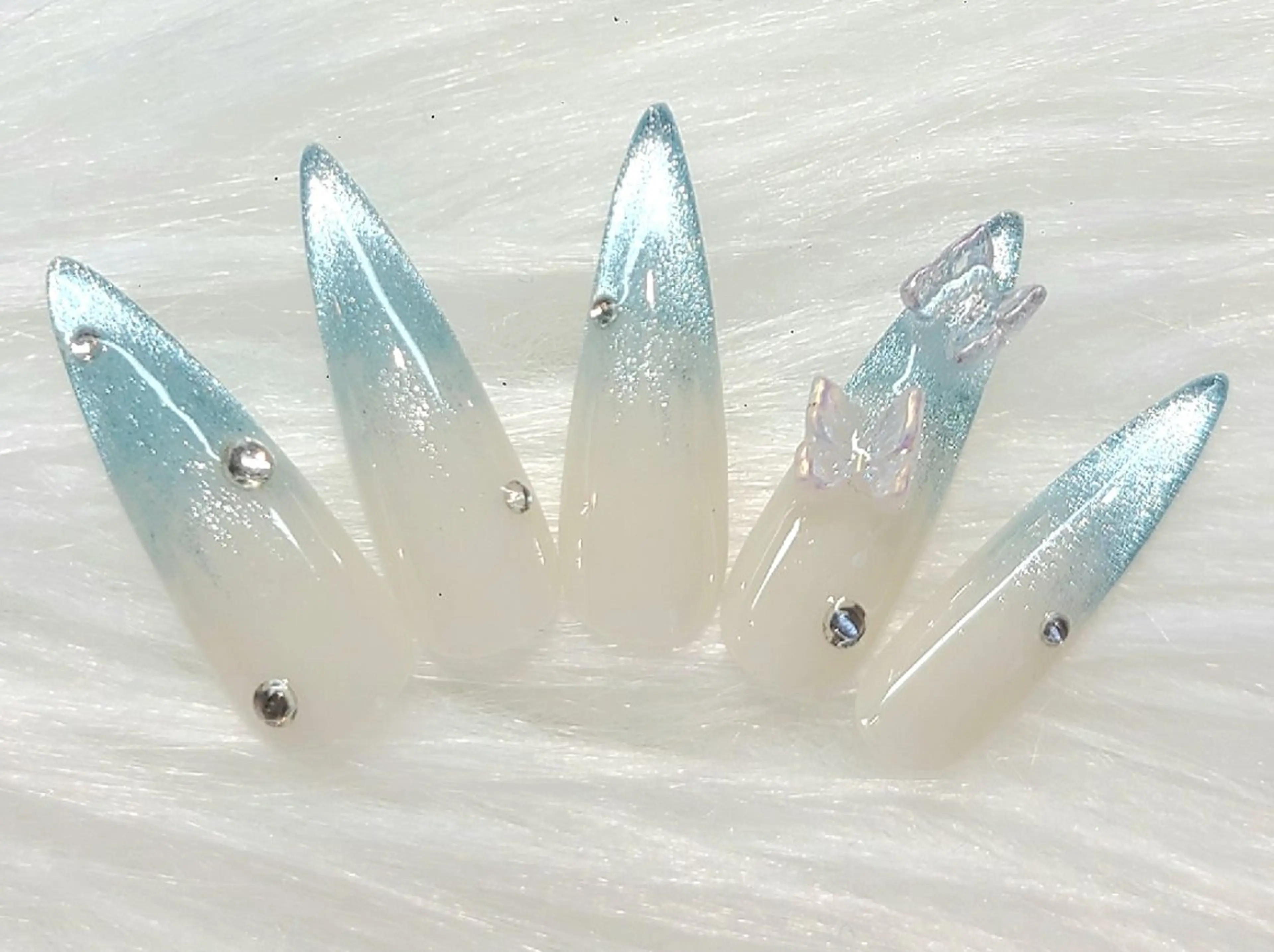 ネイル ハンドネイル 💛うるちゅる 仕上げ💛ERIKAのネイルデザイン