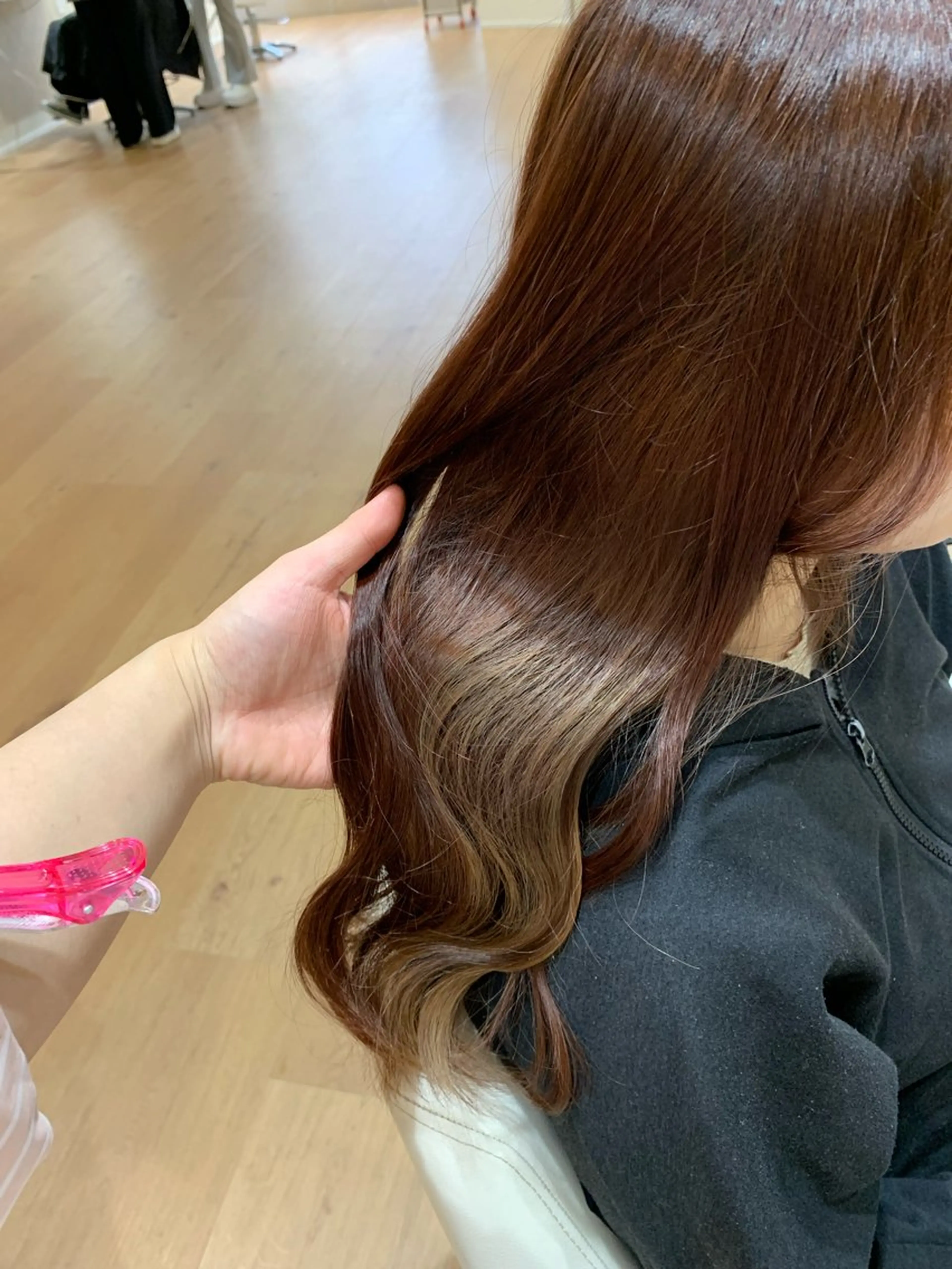ロング カラー カット ヘアカラー トリートメント AVANCE中百舌鳥店所属・菅原 愛乃のヘアスタイル