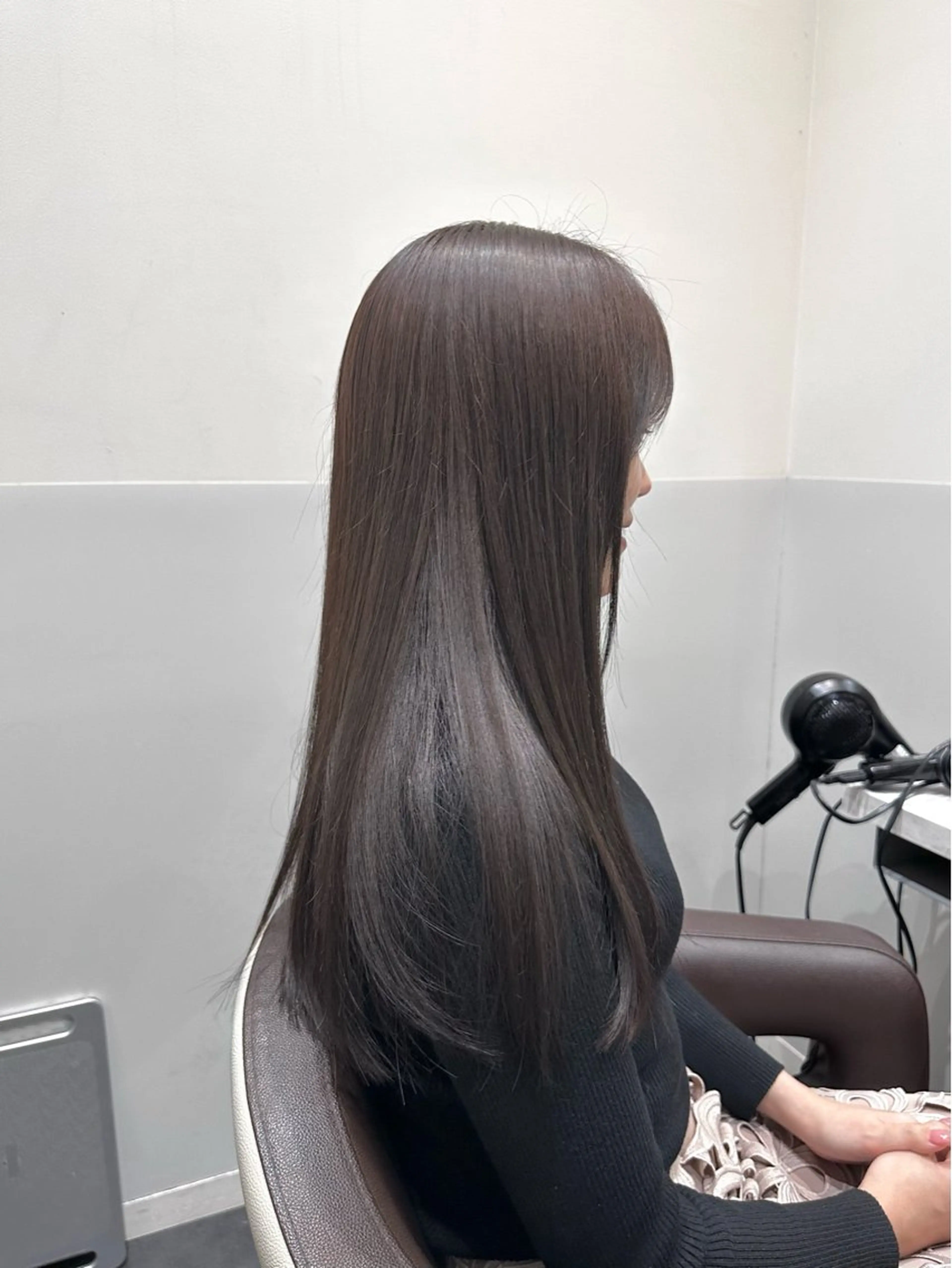 ロング カラー ブリーチ グレージュ ラベンダーカラー ラベンダーグレージュ ラベンダーグレー LUMO所属・矢野 晃平のヘアスタイル