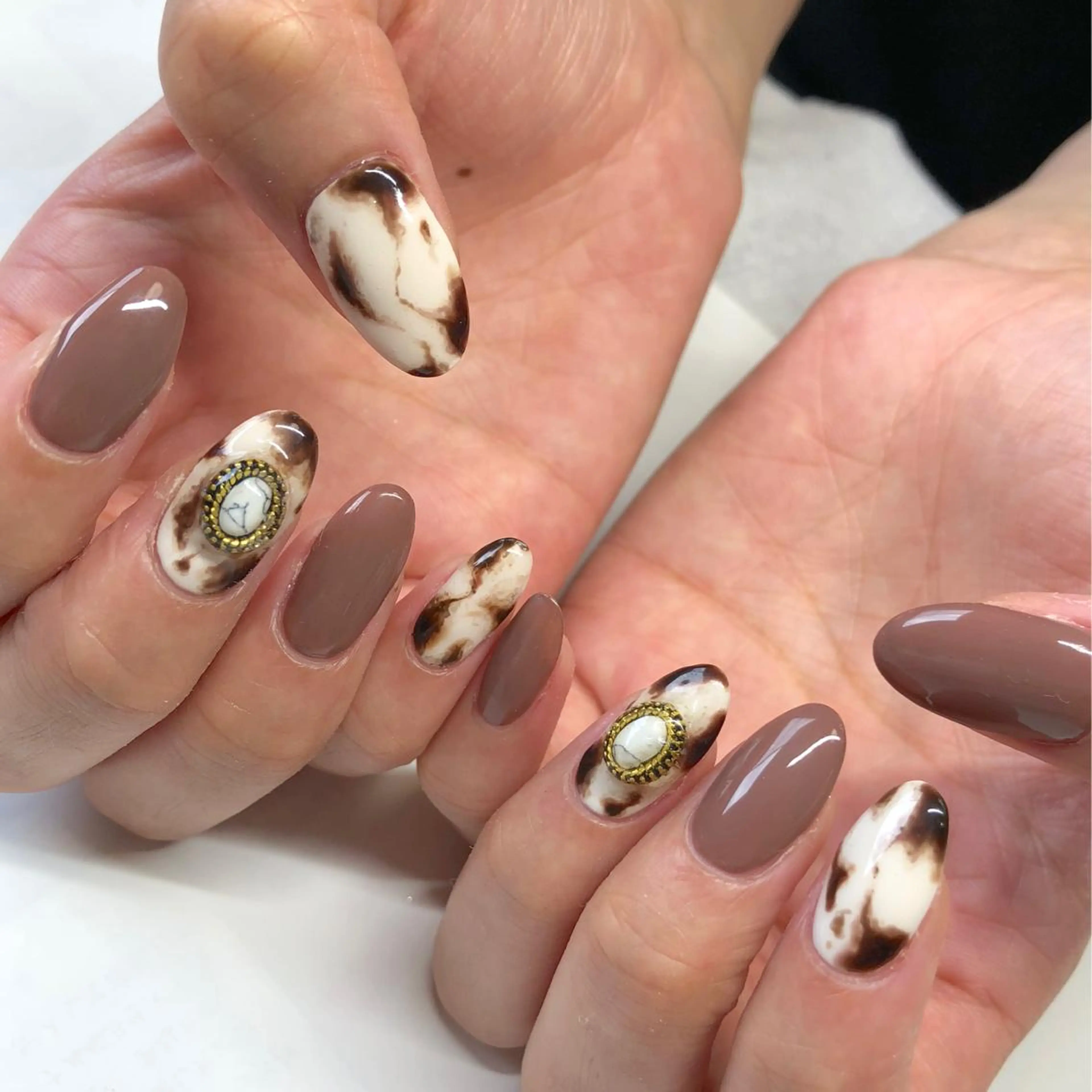 ネイル ホワイト Twinkling( private salon)所属・伊藤 京香のネイルデザイン