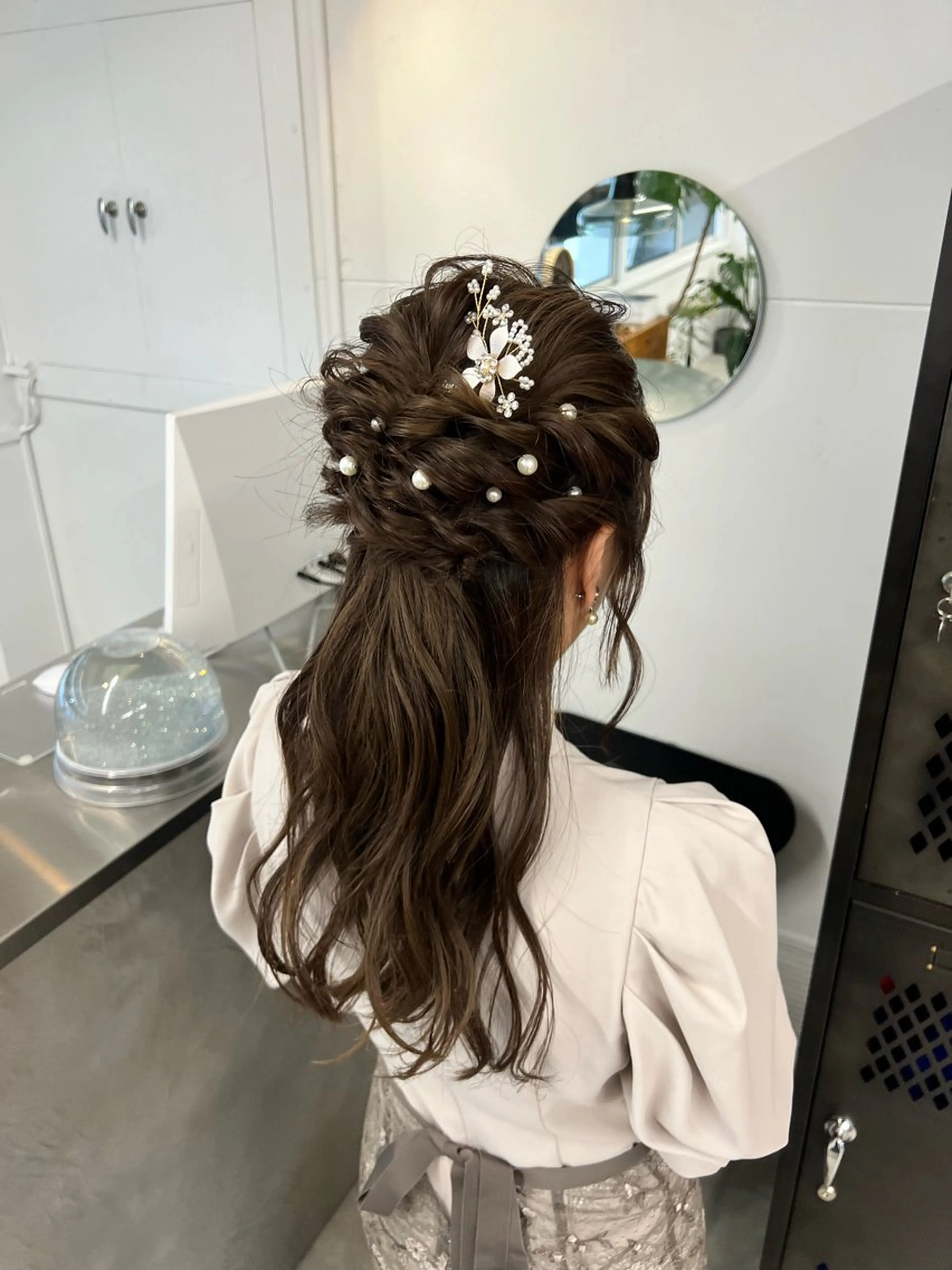 ロング ヘアセット INORI|艶カラ ー|フェイスレイヤーのヘアスタイル