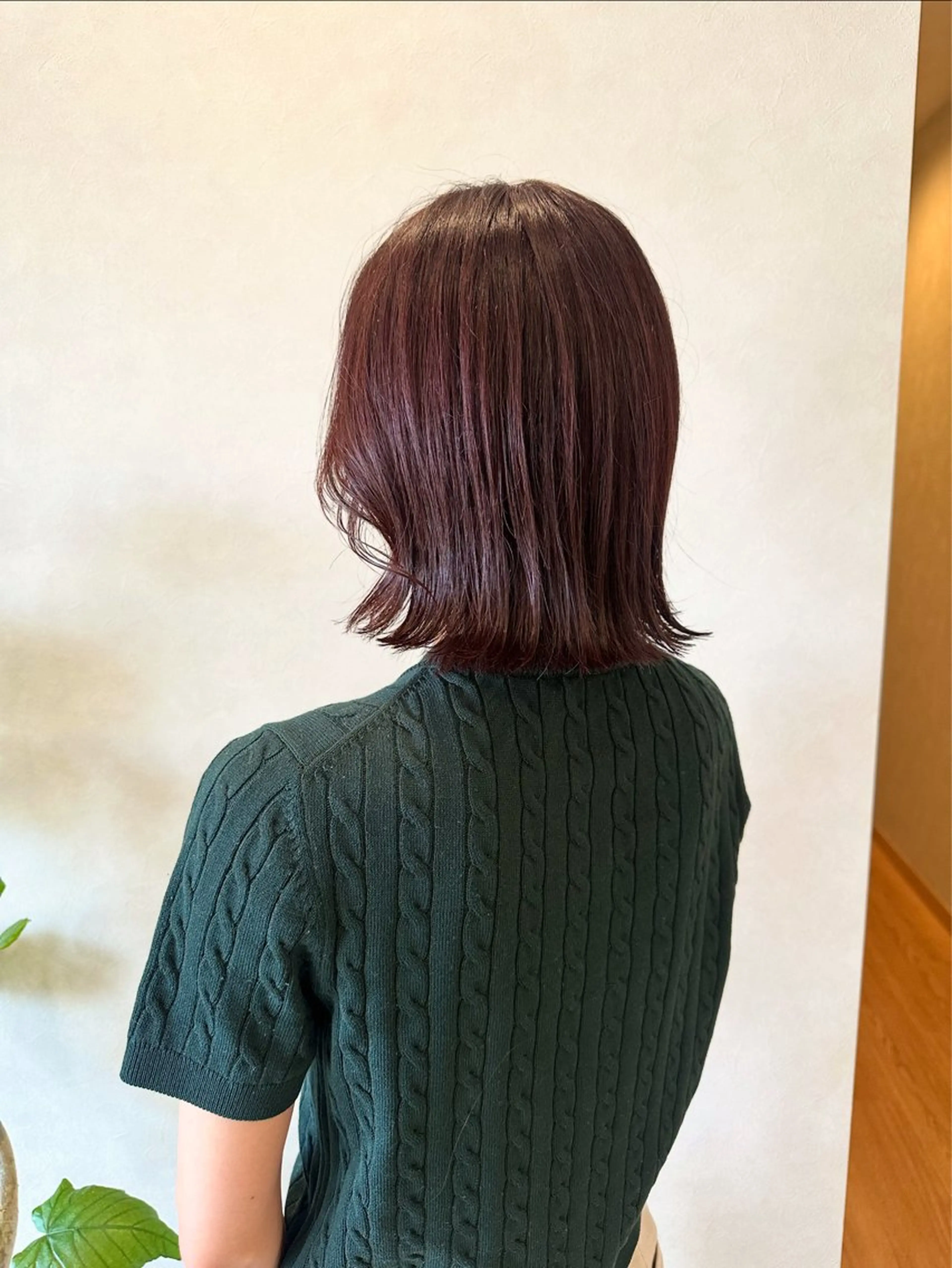 ミディアム ボブ 外ハネヘア カット ヘアカラー トリートメント sugiyama noaのヘアスタイル
