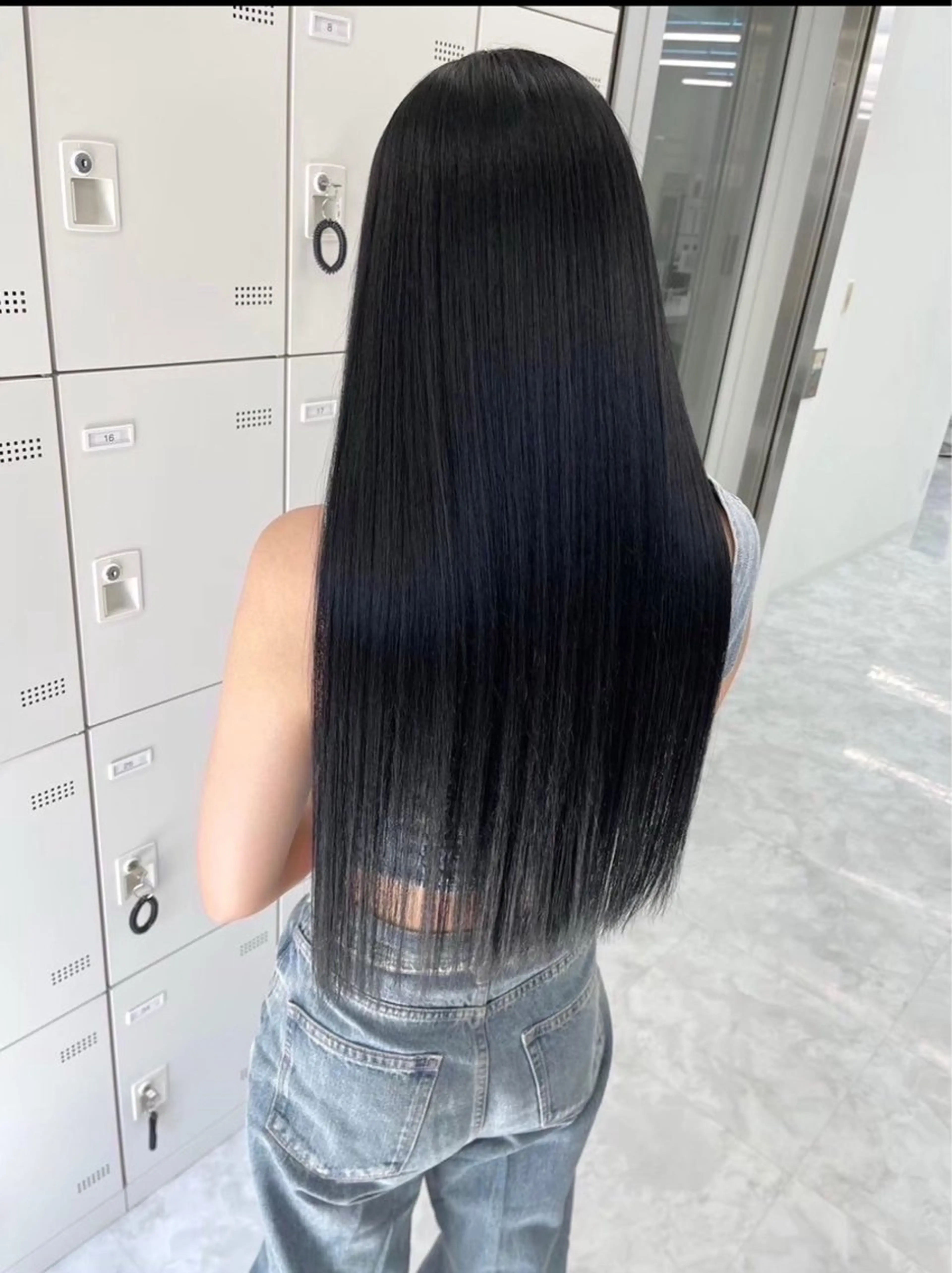 セミロング カラー 赤みなし艶カラー🍈 ユウナ🍈🤍のヘアスタイル