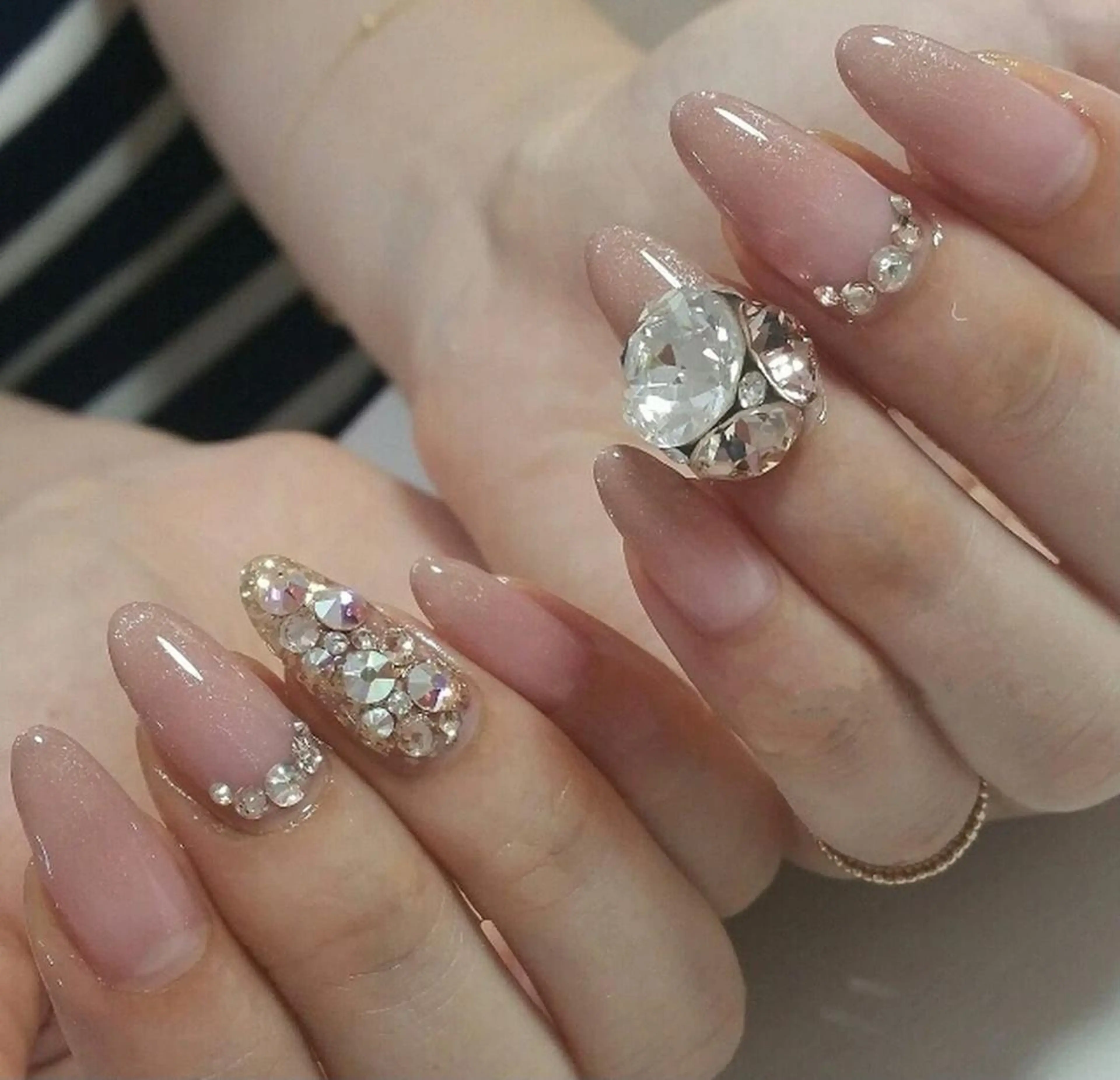 ネイル Moana Nail 長さだし専門店のネイルデザイン