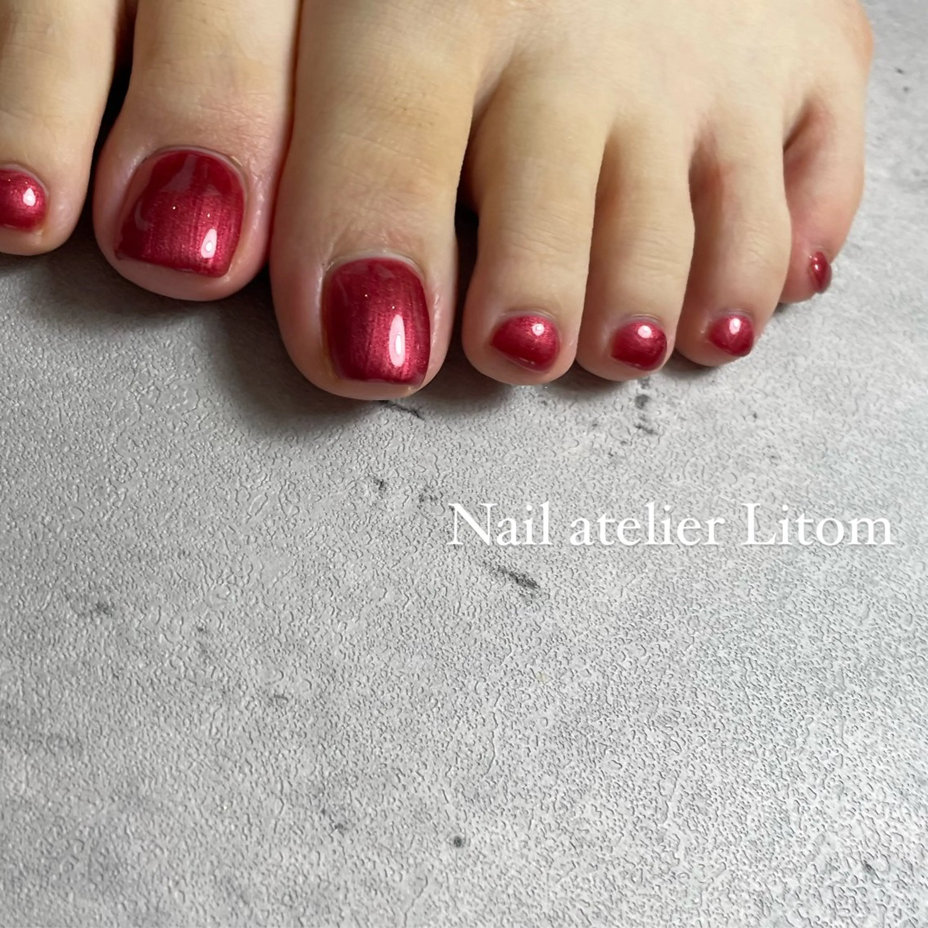 ネイル 赤色 Nail atelier Litom【ネイルアトリエリトム】所属・相模原駅前ネイル リトム【Tomo】のネイルデザイン