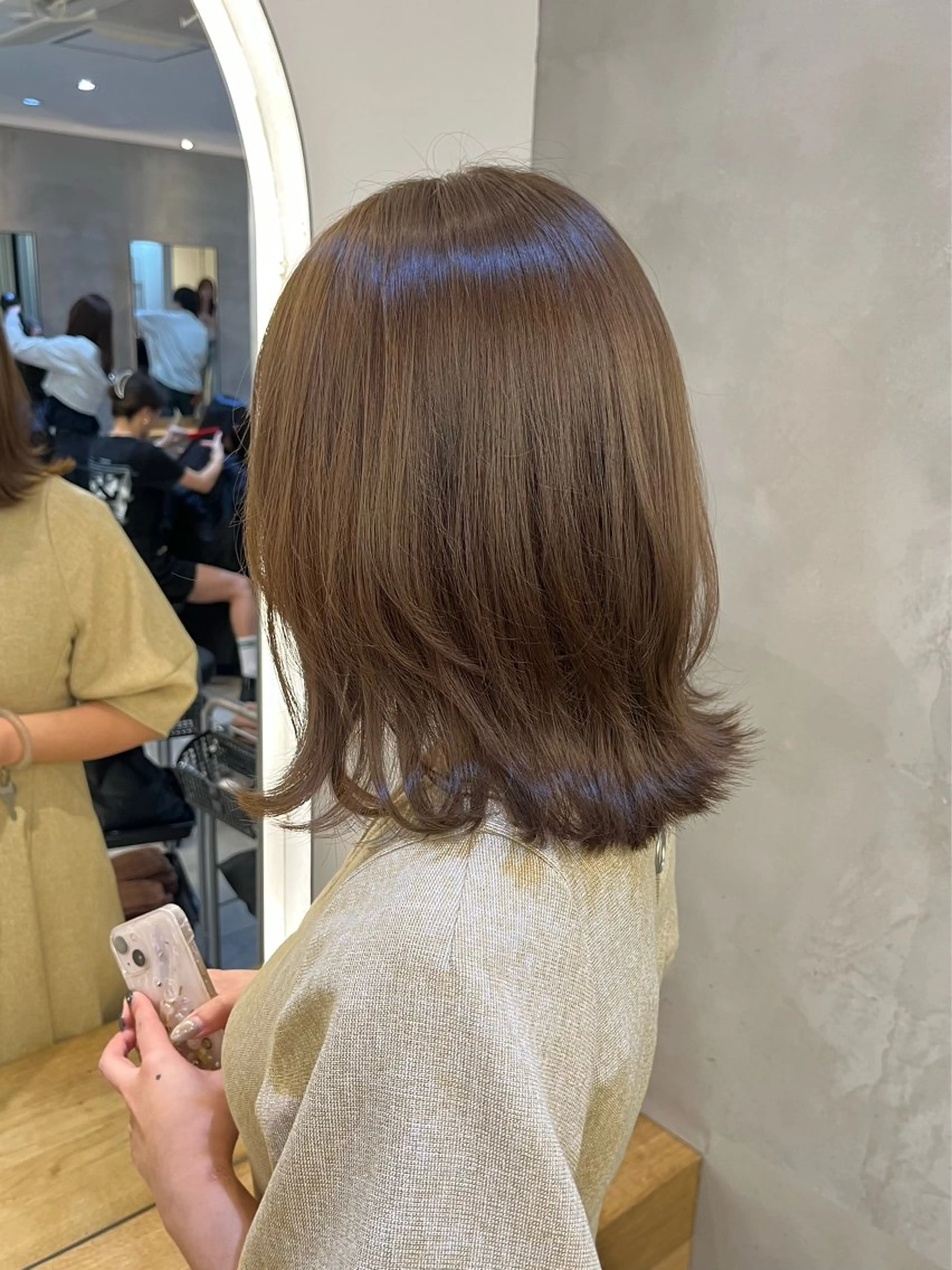 ミディアム ヘアカラー トリートメント 里見 倭梨のヘアスタイル