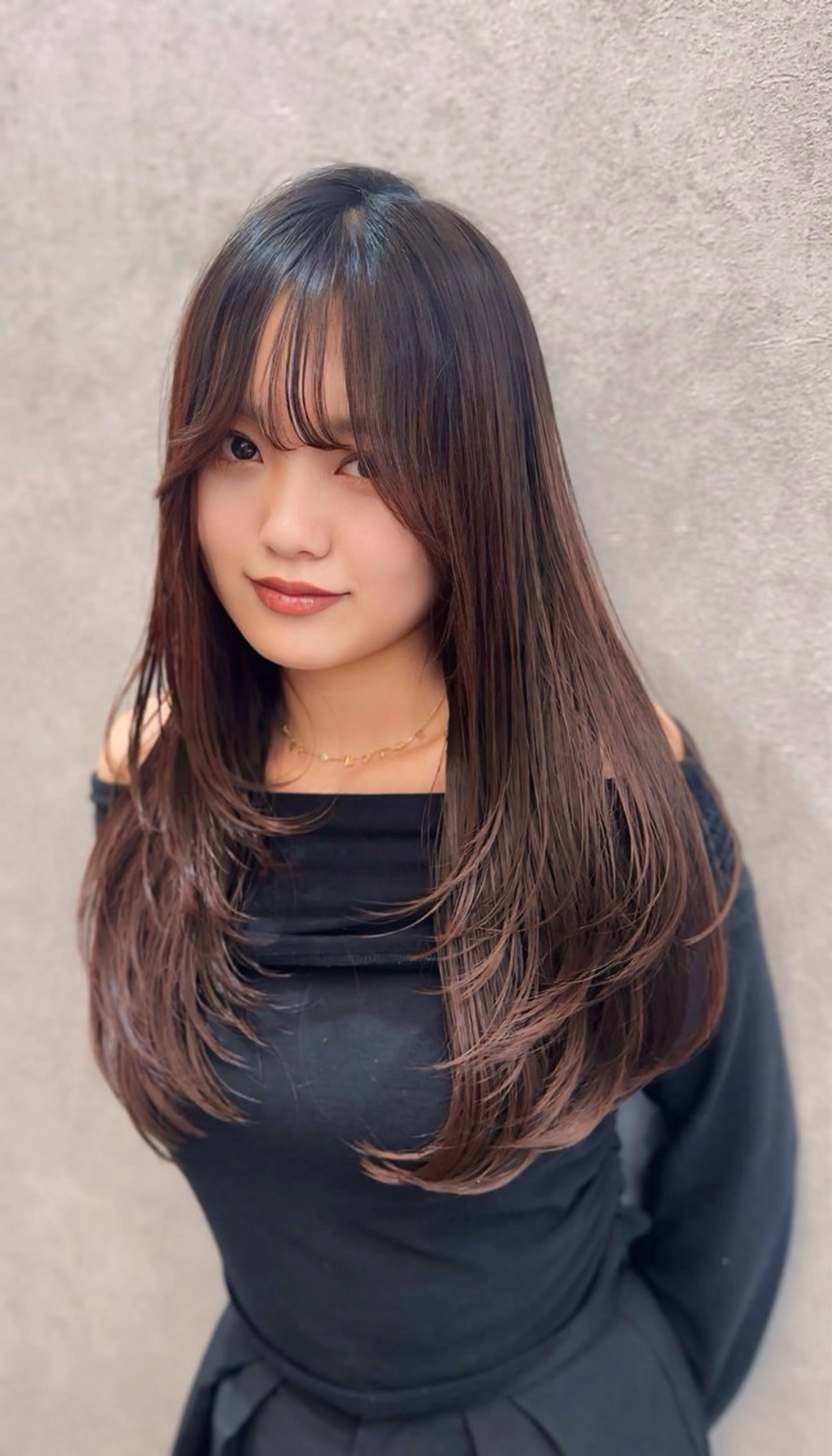 ロング カラー カット 縮毛矯正 トリートメント ケアブリーチ 韓国レイヤーKYONのヘアスタイル