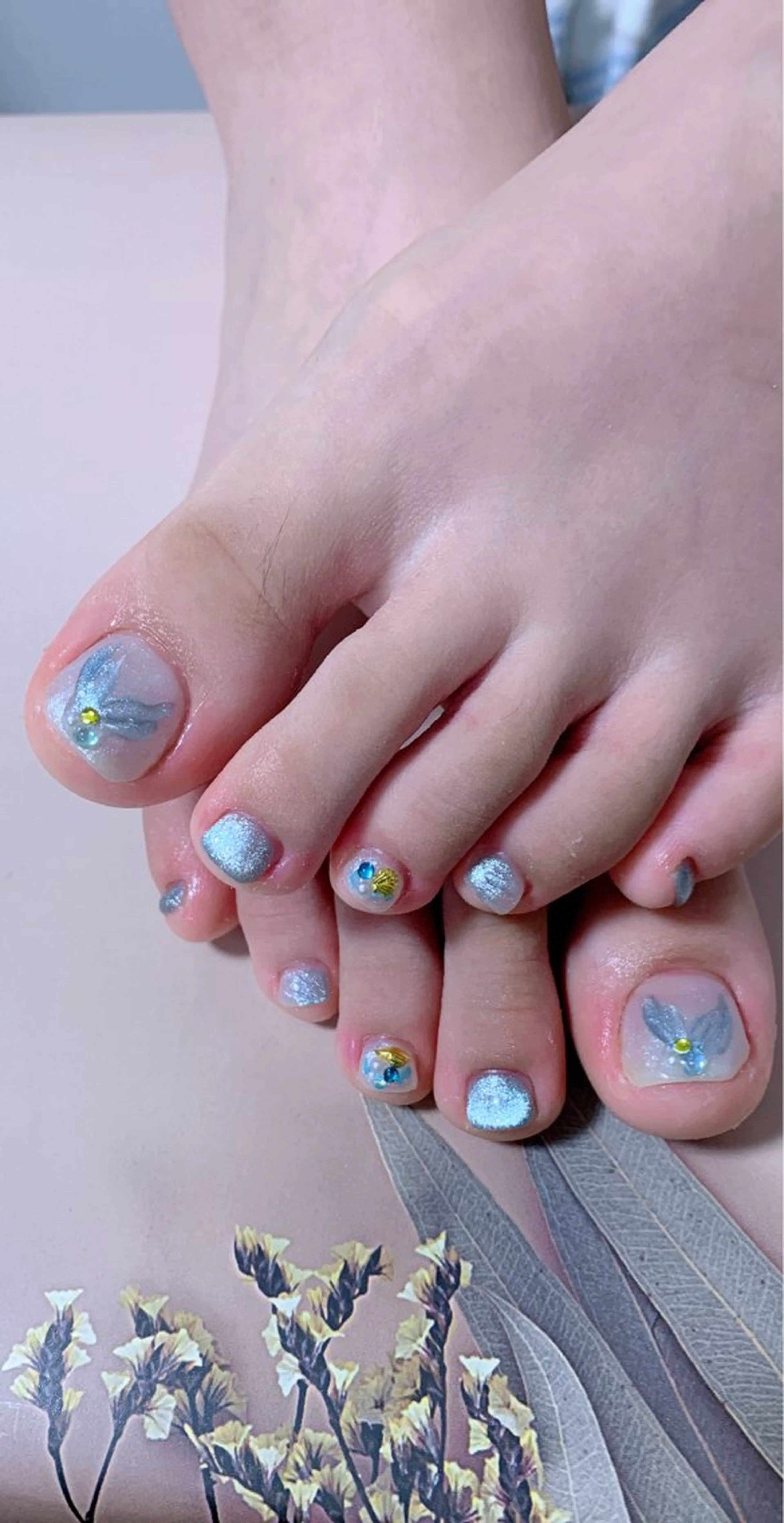 ネイル フットネイル マグネットネイル 夏ネイル Cute Tips nailのネイルデザイン
