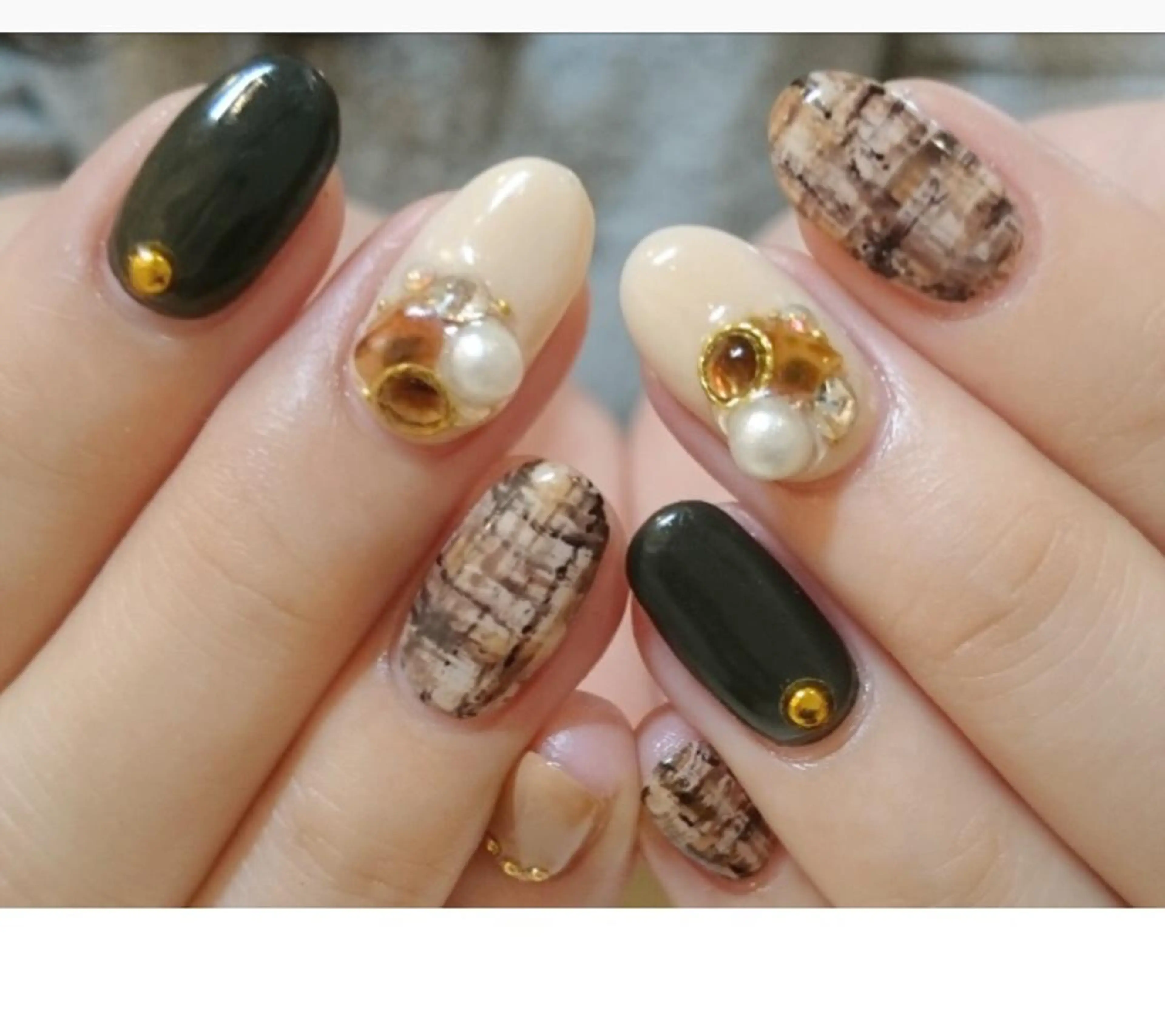 ネイル ネイル＆フラワーサロン〜Ri✦hiro〜鳥栖店所属・HIRATA RIEのネイルデザイン