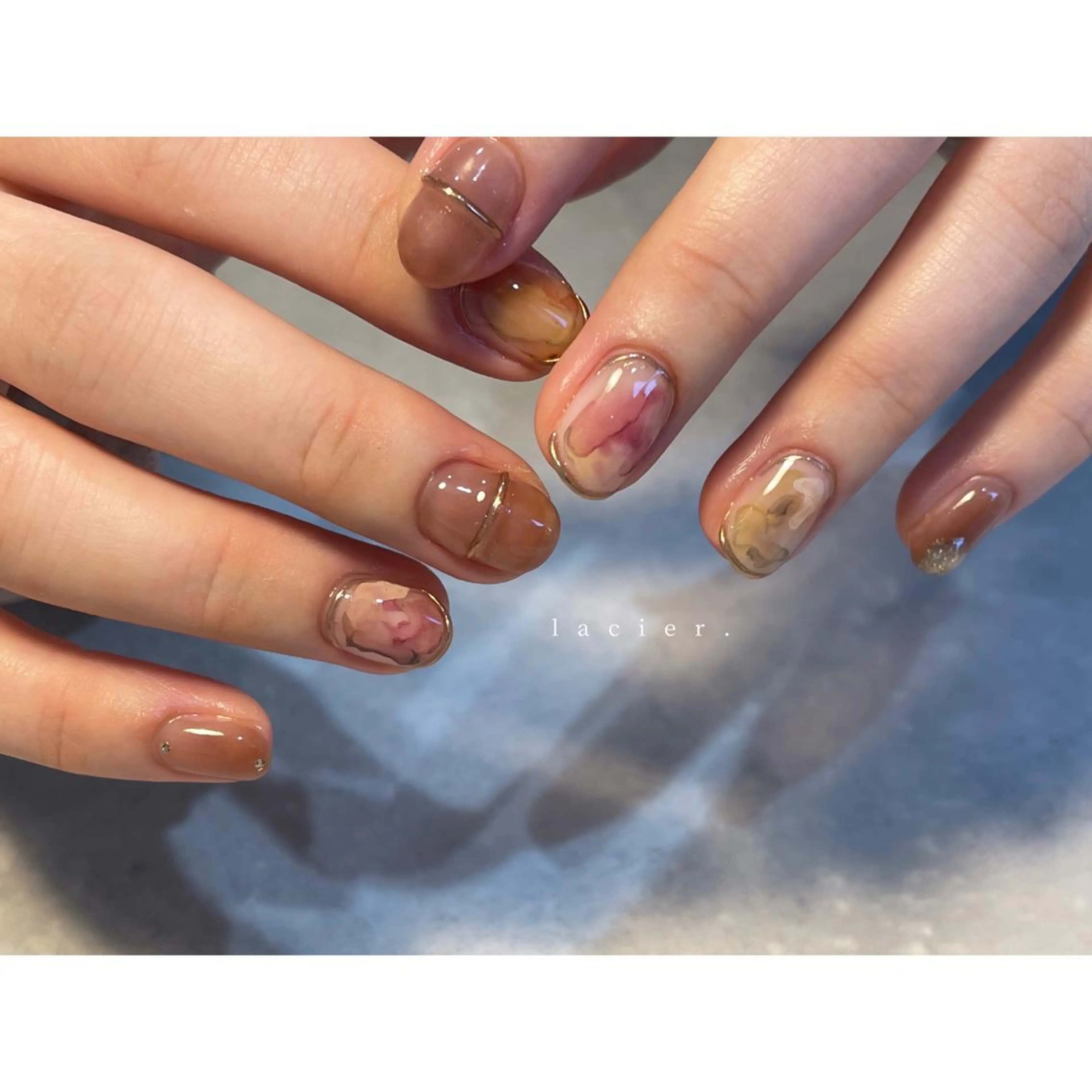ネイル アートネイル ブラウン ミラーネイル ニュアンスネイル ワンカラーネイル lacier nailのネイルデザイン