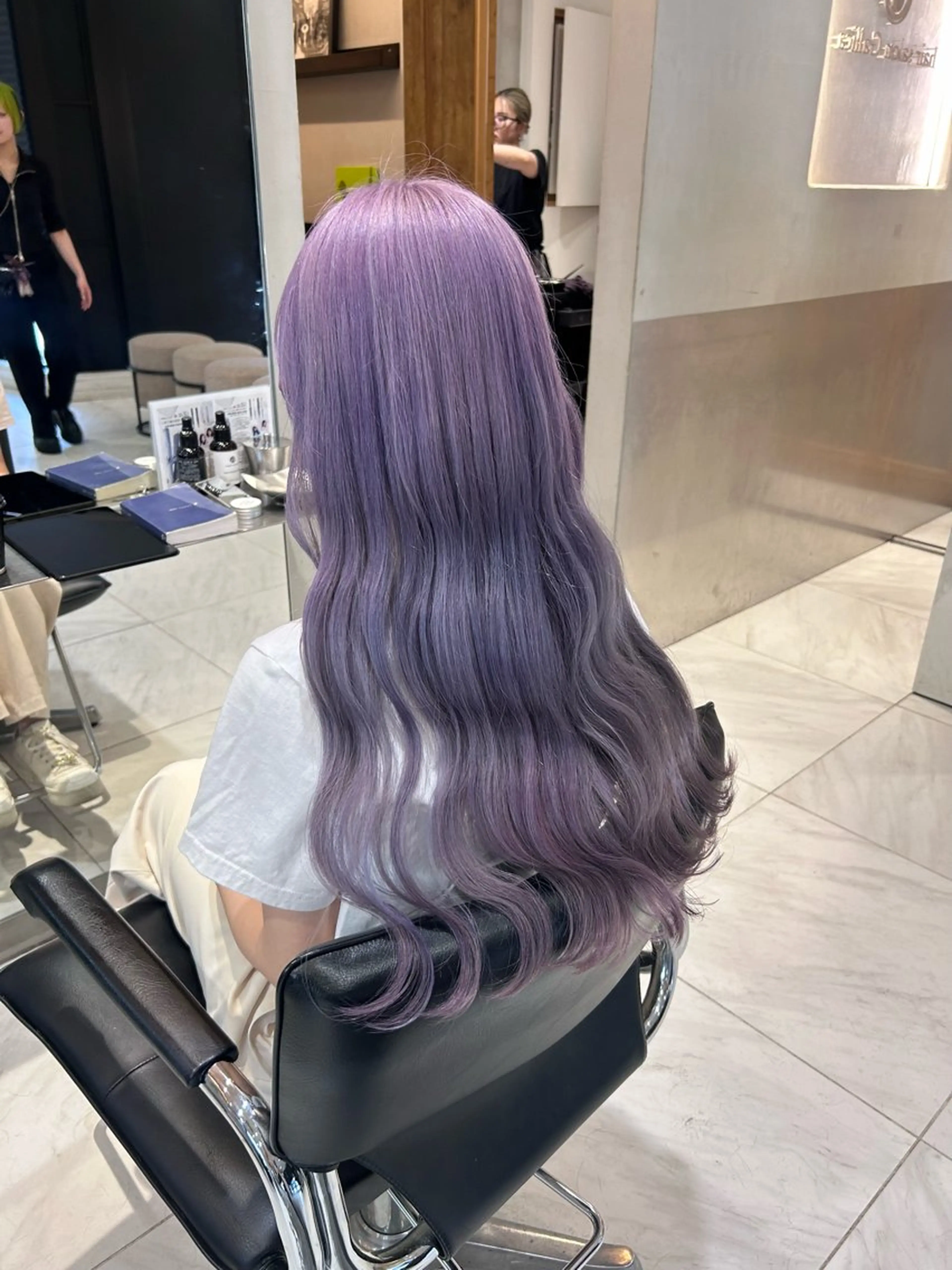 カラー 抜きっぱなしブロンド ブロンド ヘアカラー トリートメント ヘッドスパ ヘアセット ハイトーン/エクステ レイヤー/mikoのヘアスタイル