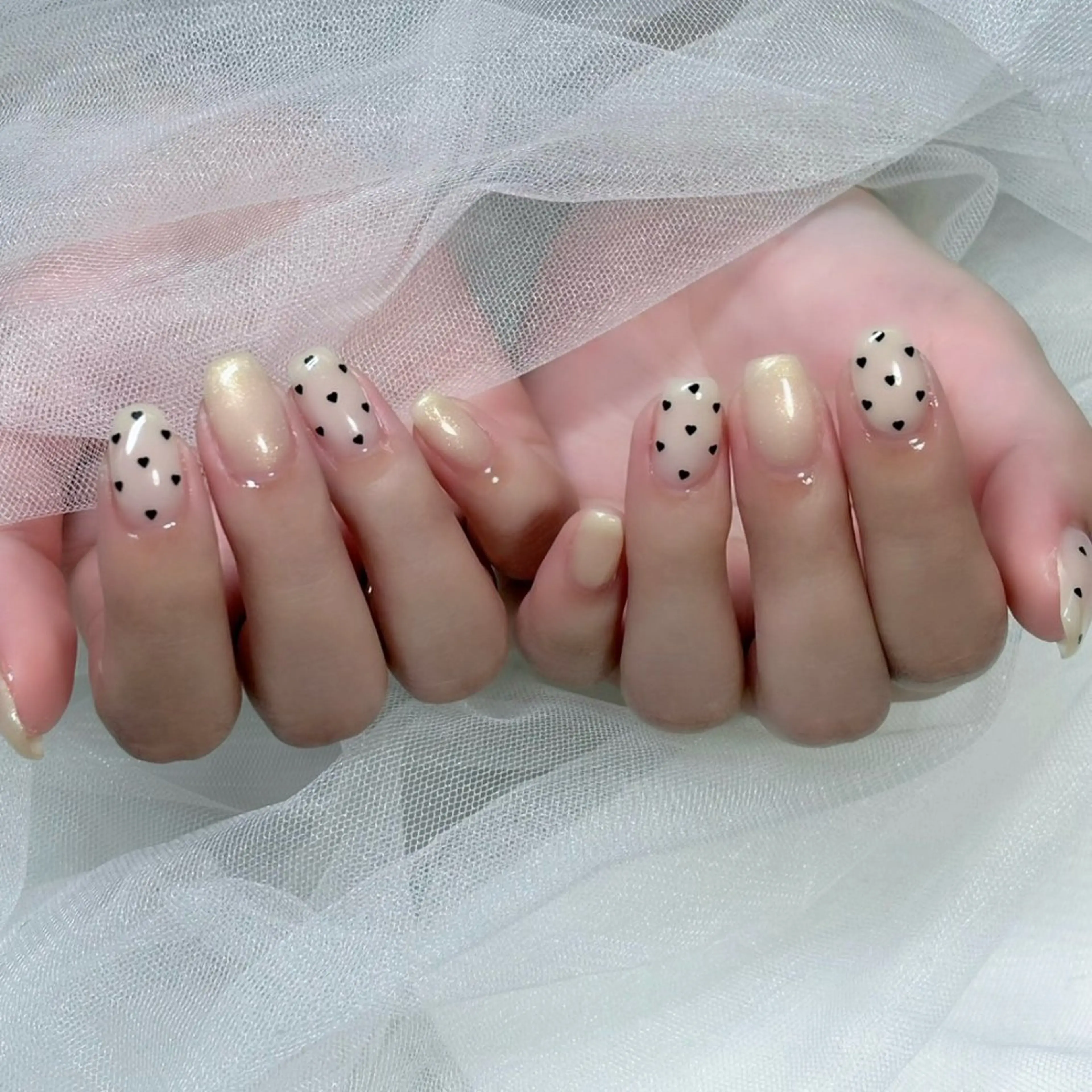 ネイル ドット ハート ハンドネイル 中野駅徒歩1分 ミオのネイルデザイン