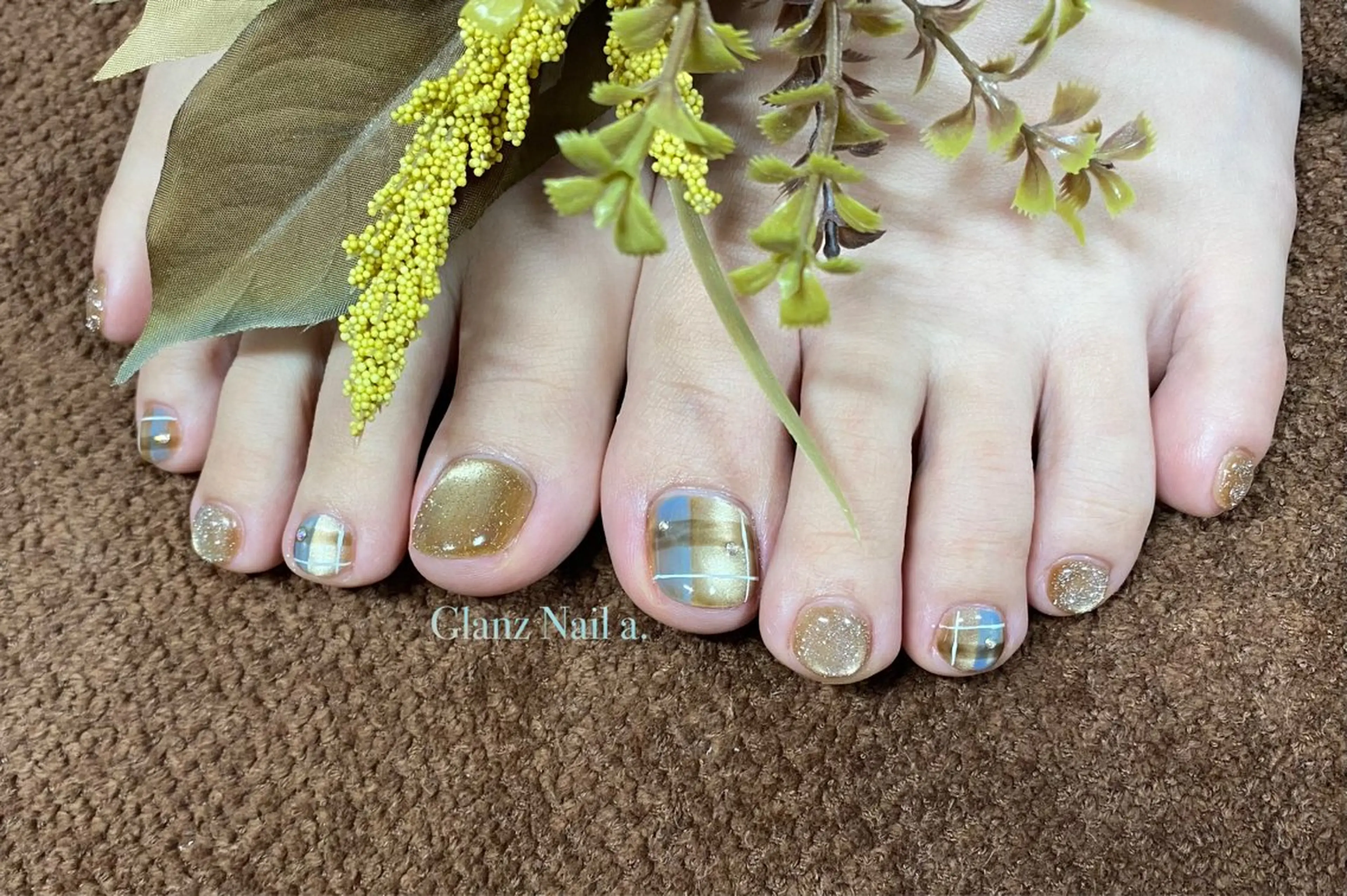 ネイル マグネットネイル ツイードネイル フットネイル Glanz  Nail aのネイルデザイン