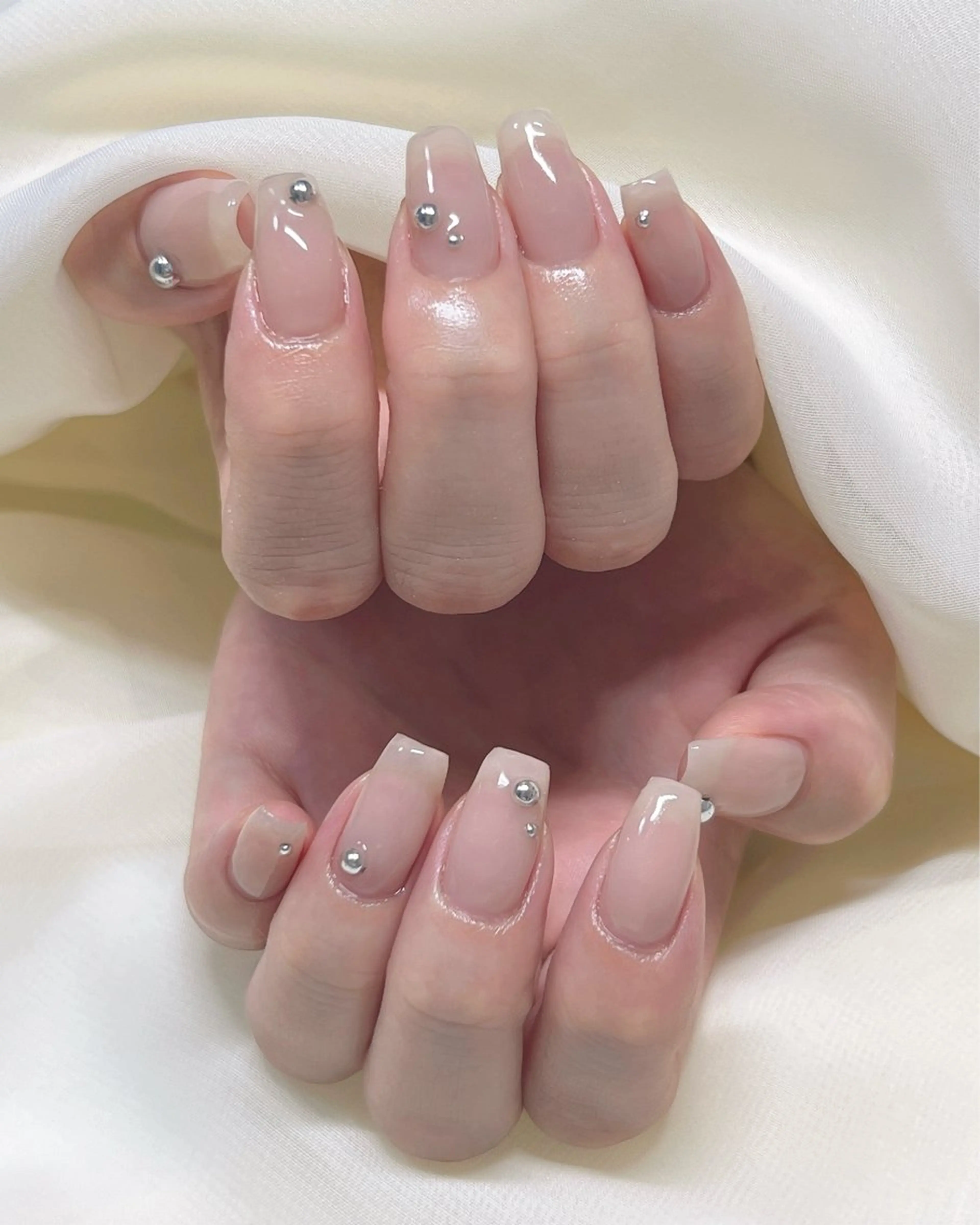 ネイル ニュアンスネイル ワンカラーネイル nail salon MUAのネイルデザイン