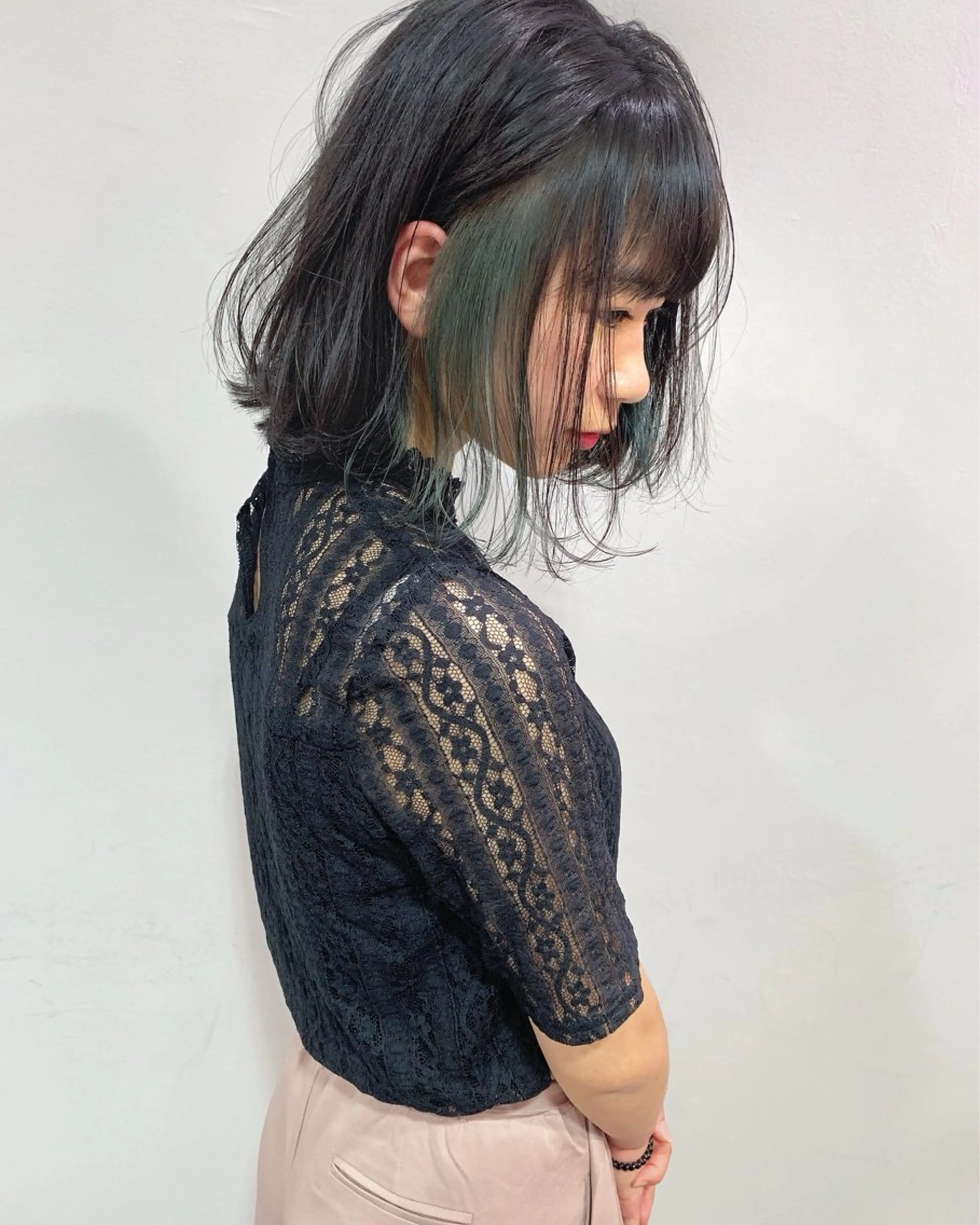 ミディアム カラー インナーカラー ボブ カット ヘアカラー トリートメント レイヤーカット🪄 耳ツボ🎀Ayumiのヘアスタイル