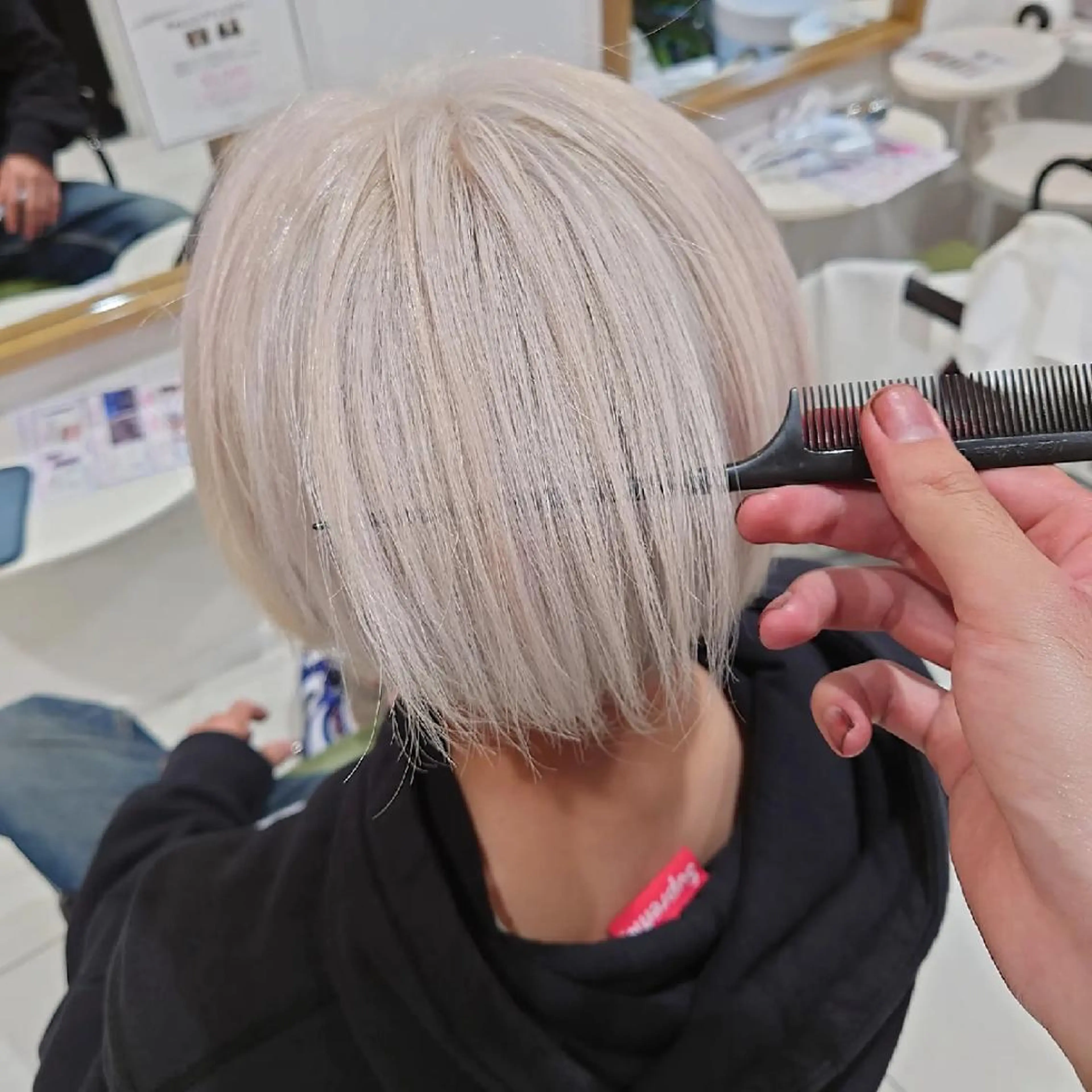 ショート メンズ 新潟ハイトーンカラー NO.1✨ 小川 巧のヘアスタイル