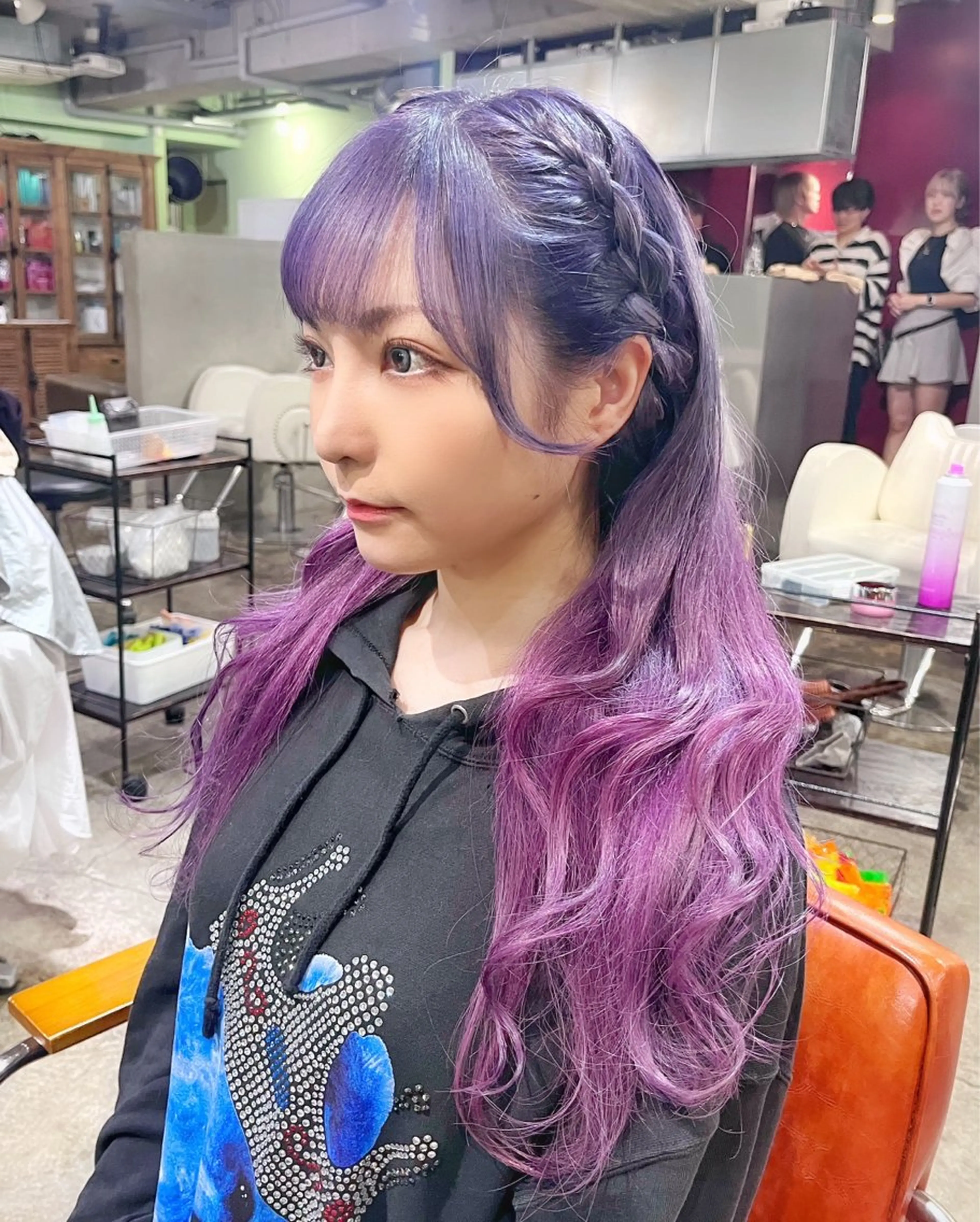 ロング カラー ヘアアレンジ ブリーチ ヘアカラー ピンクカラー🩷 ヘアセットＮＯ.1のヘアスタイル