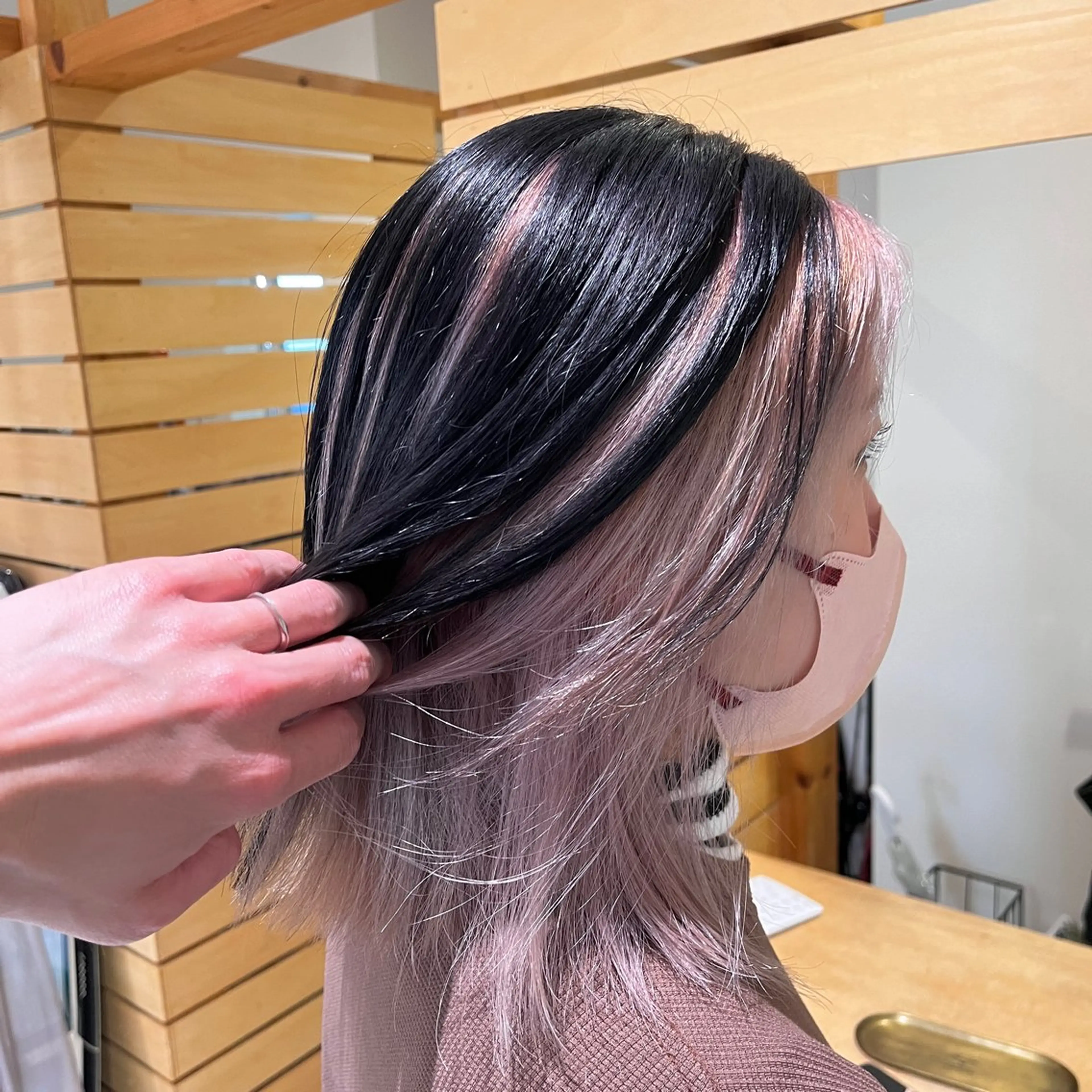 ミディアム カラー ブリーチ ヘアカラー トリートメント RUBEUS【ルベウス】所属・✨艶々カラー🎨 杉本賢人のヘアスタイル