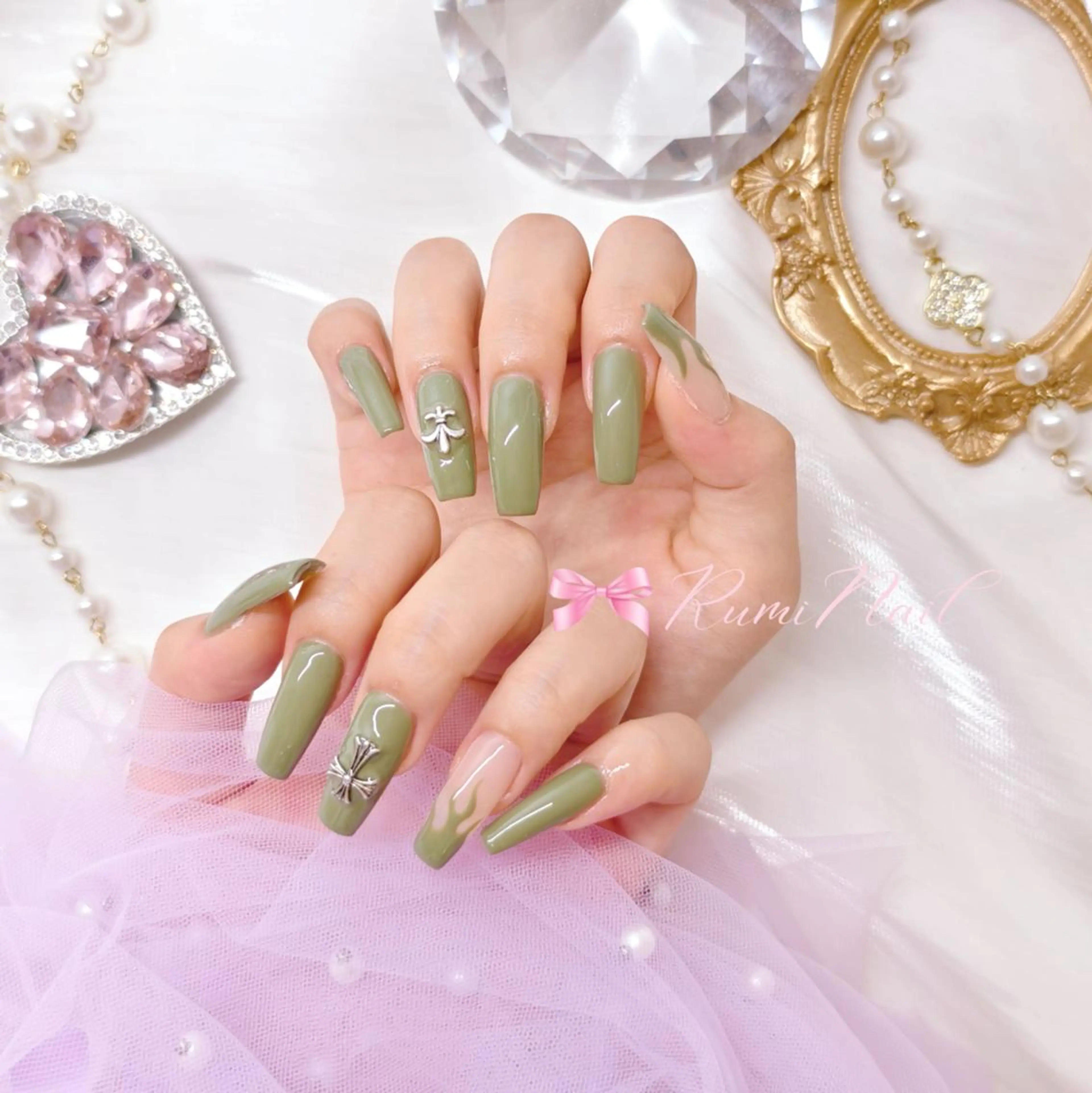 💎新規限定💎≪チップ長さ出し≫🎀ワンカラーorラメグラ8本➕️埋め尽くし2本 ¥8500 💎≪オフ別+1000≫の写真