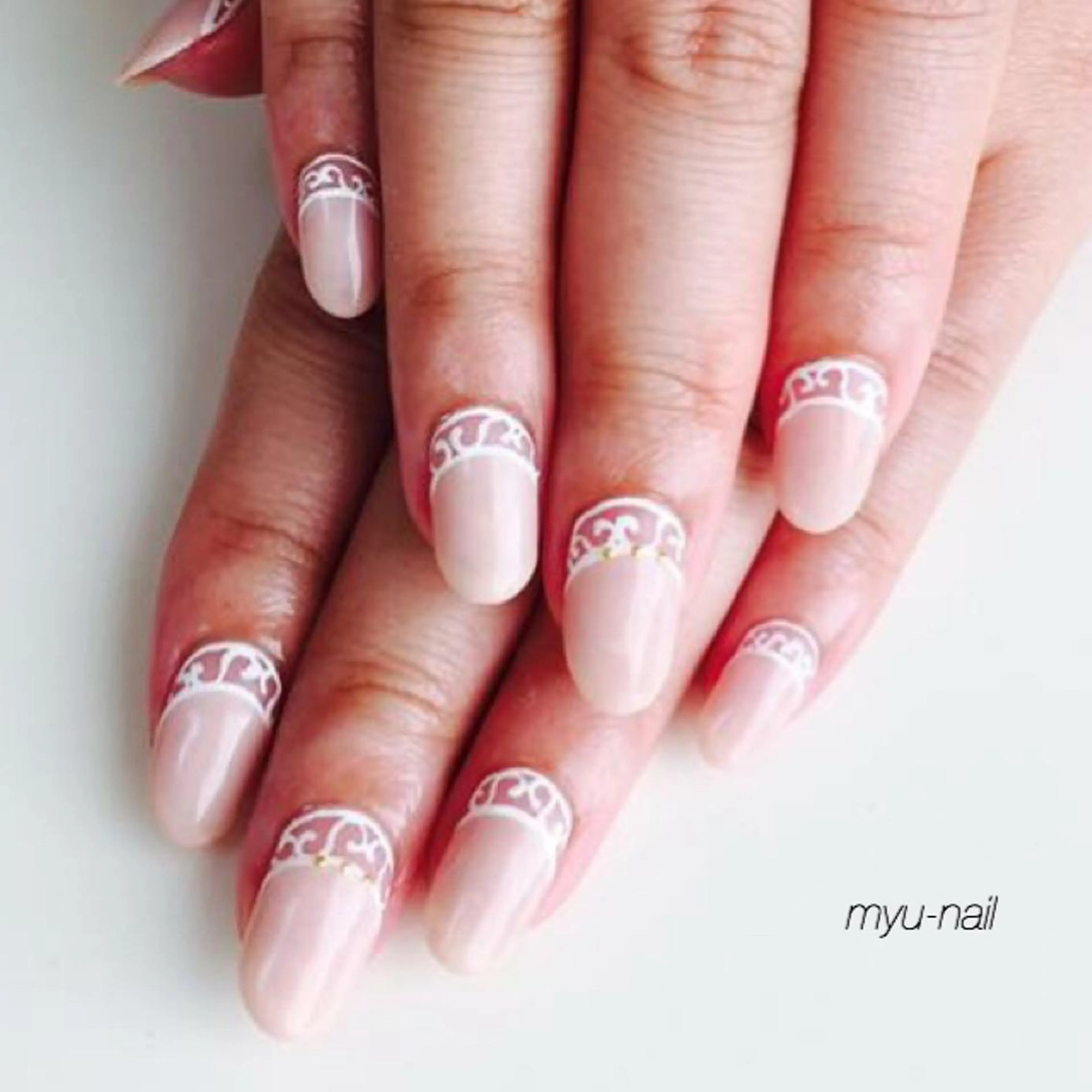 ネイル アートネイル フレンチネイル レース 逆フレンチ ホームサロン myu-nailのネイルデザイン