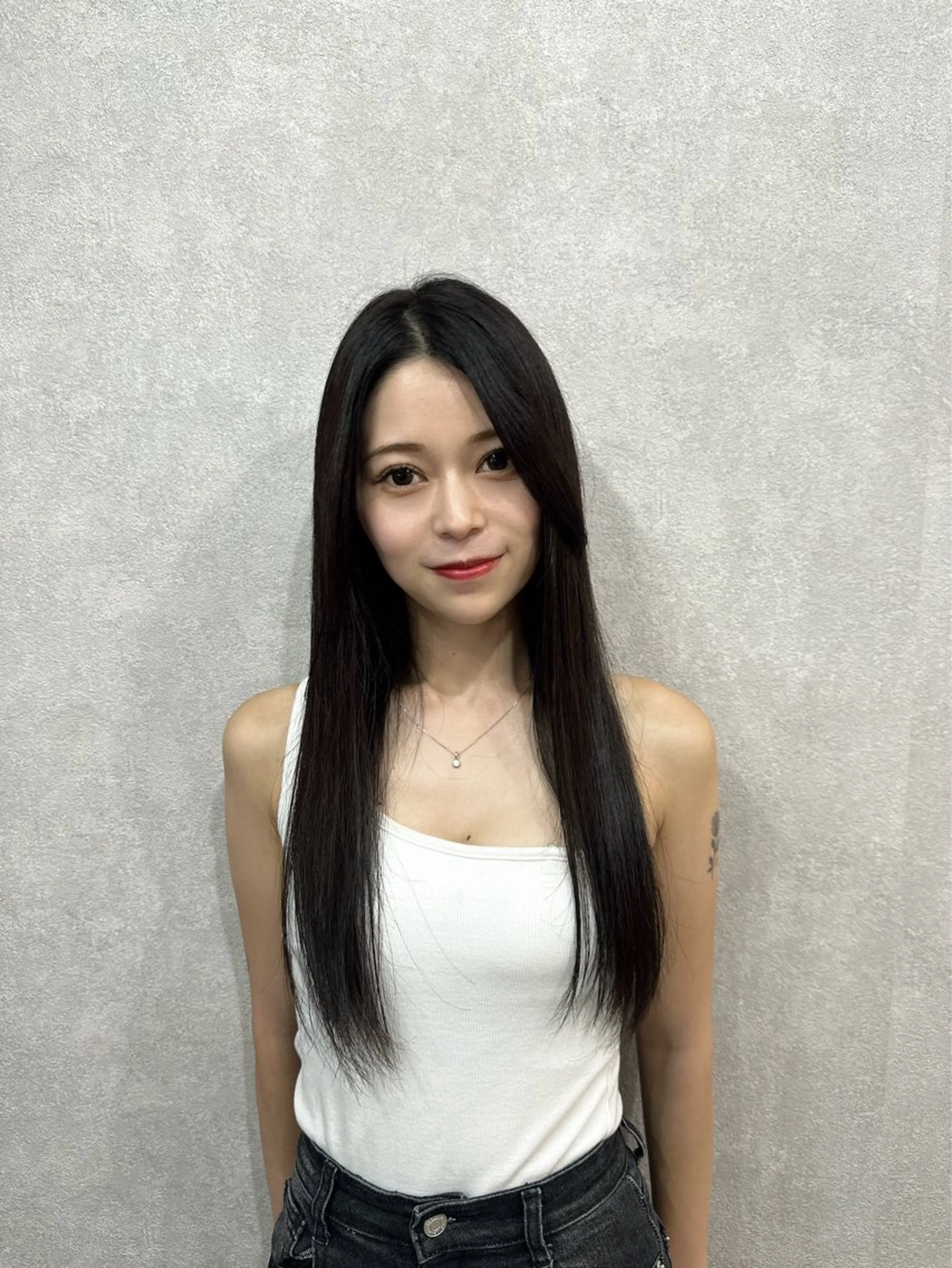 セミロング カラー パーマ ヘアアレンジ メンズ キッズ メンズブリーチ メンズ韓国風 メンズウルフカット ベージュカラー 黒髪 🌈髪質改善TR 艶カラーユウダイ🌈のヘアスタイル