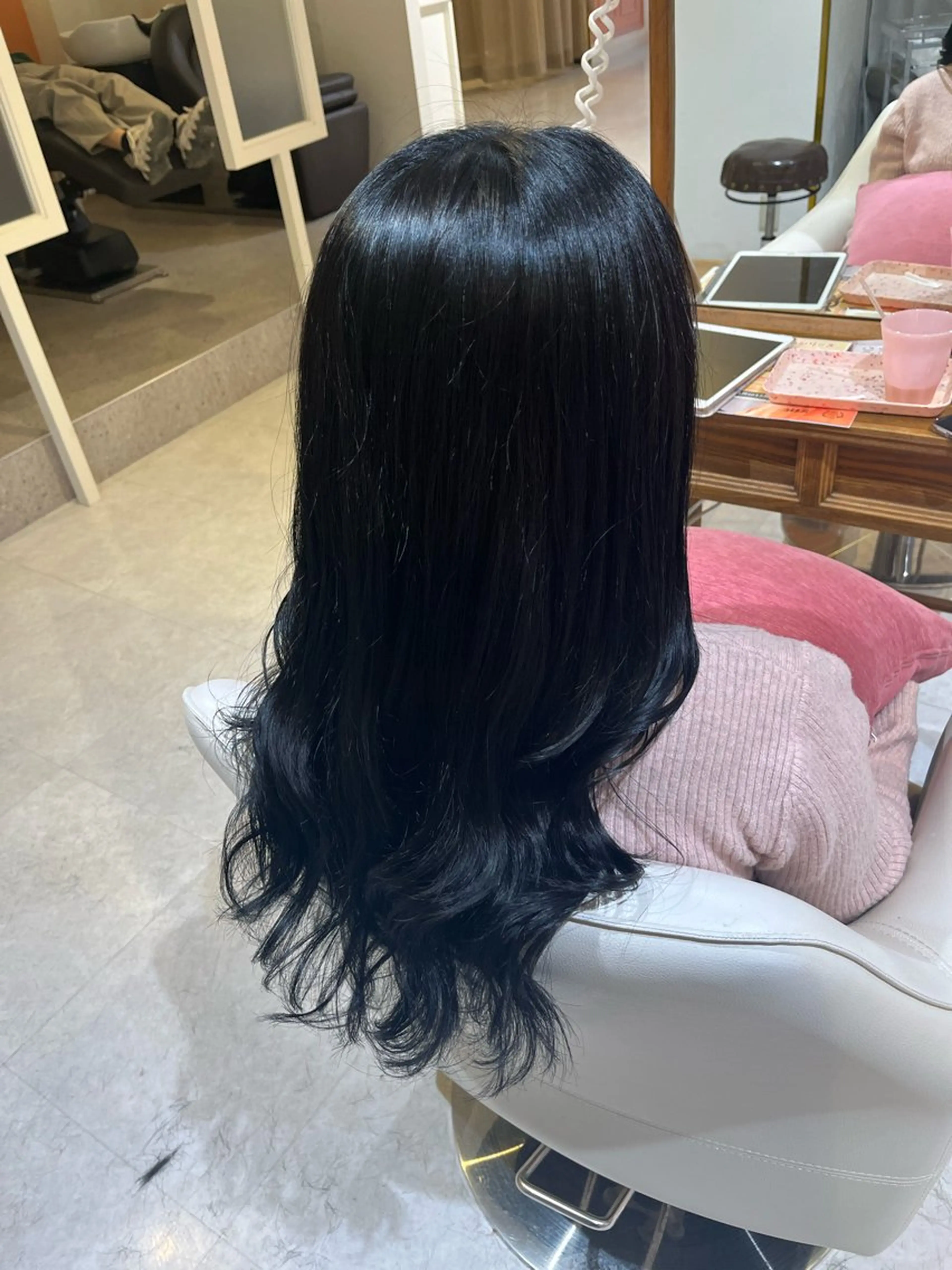 ロング カット ヘアカラー 梛木 唯のヘアスタイル