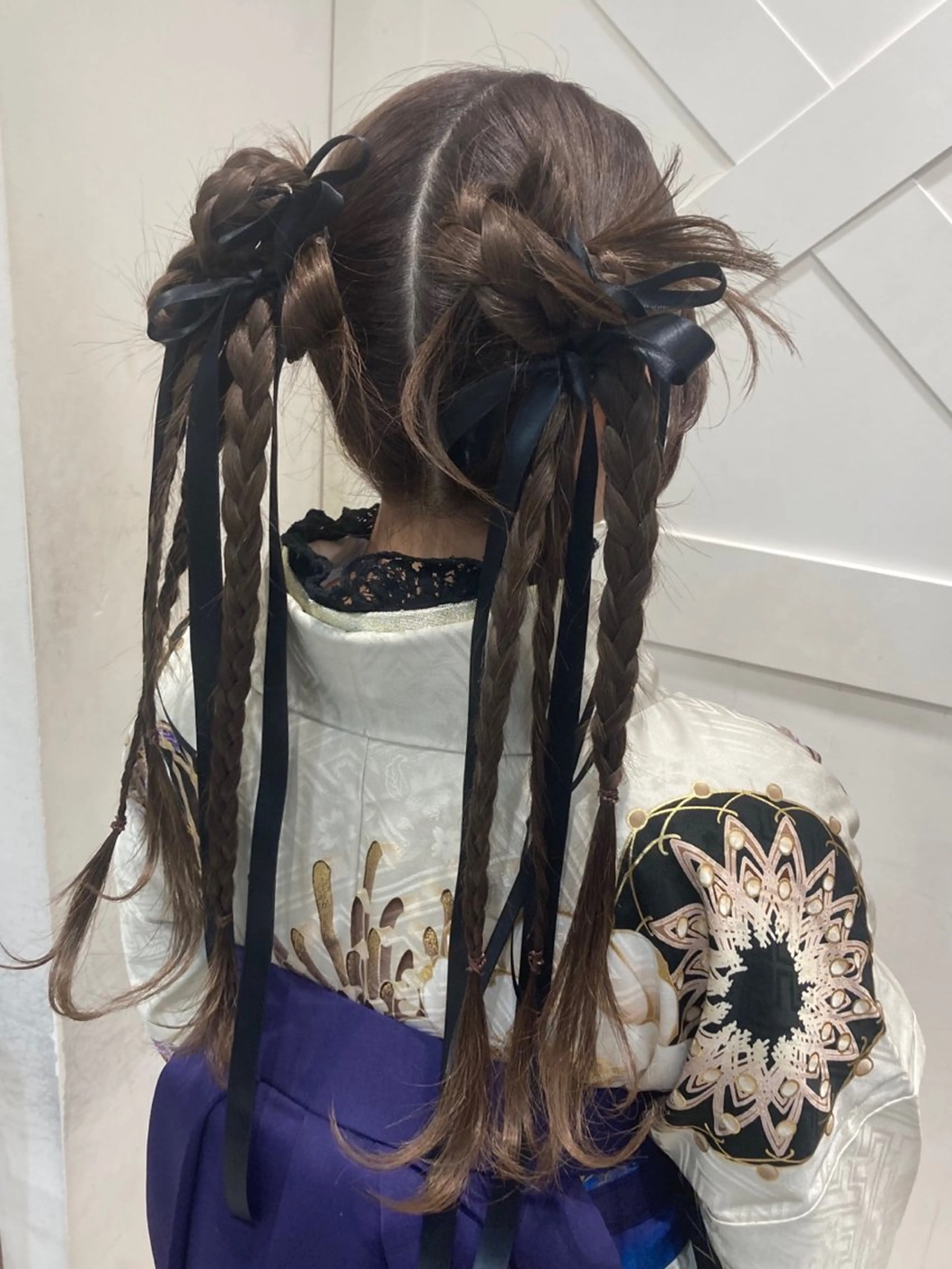 ロング 白髪ぼかしハイライト 着付けヘアアレンジのその他イメージ