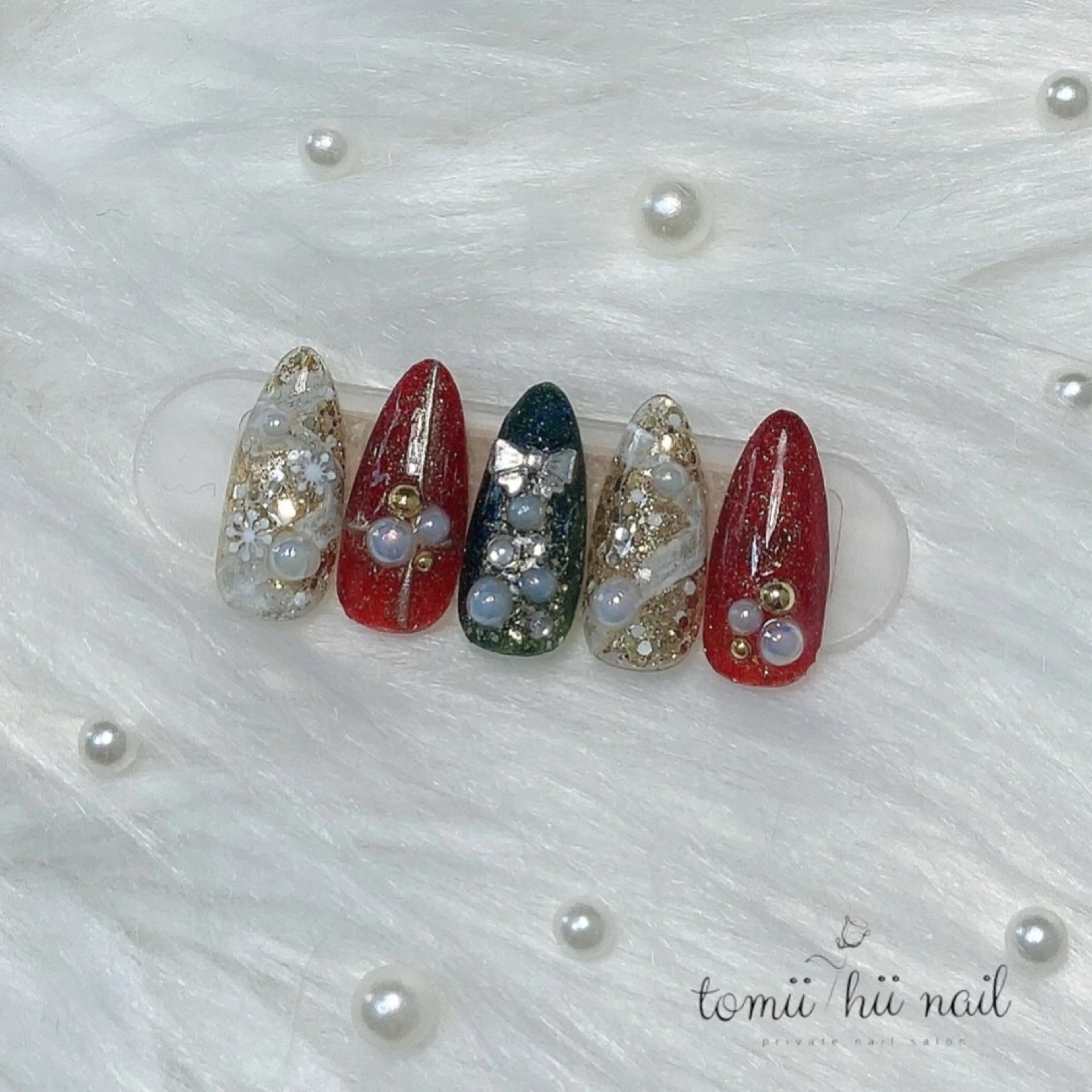 ネイル 冬ネイル クリスマス ハンドネイル tomii-hii -nailのネイルデザイン