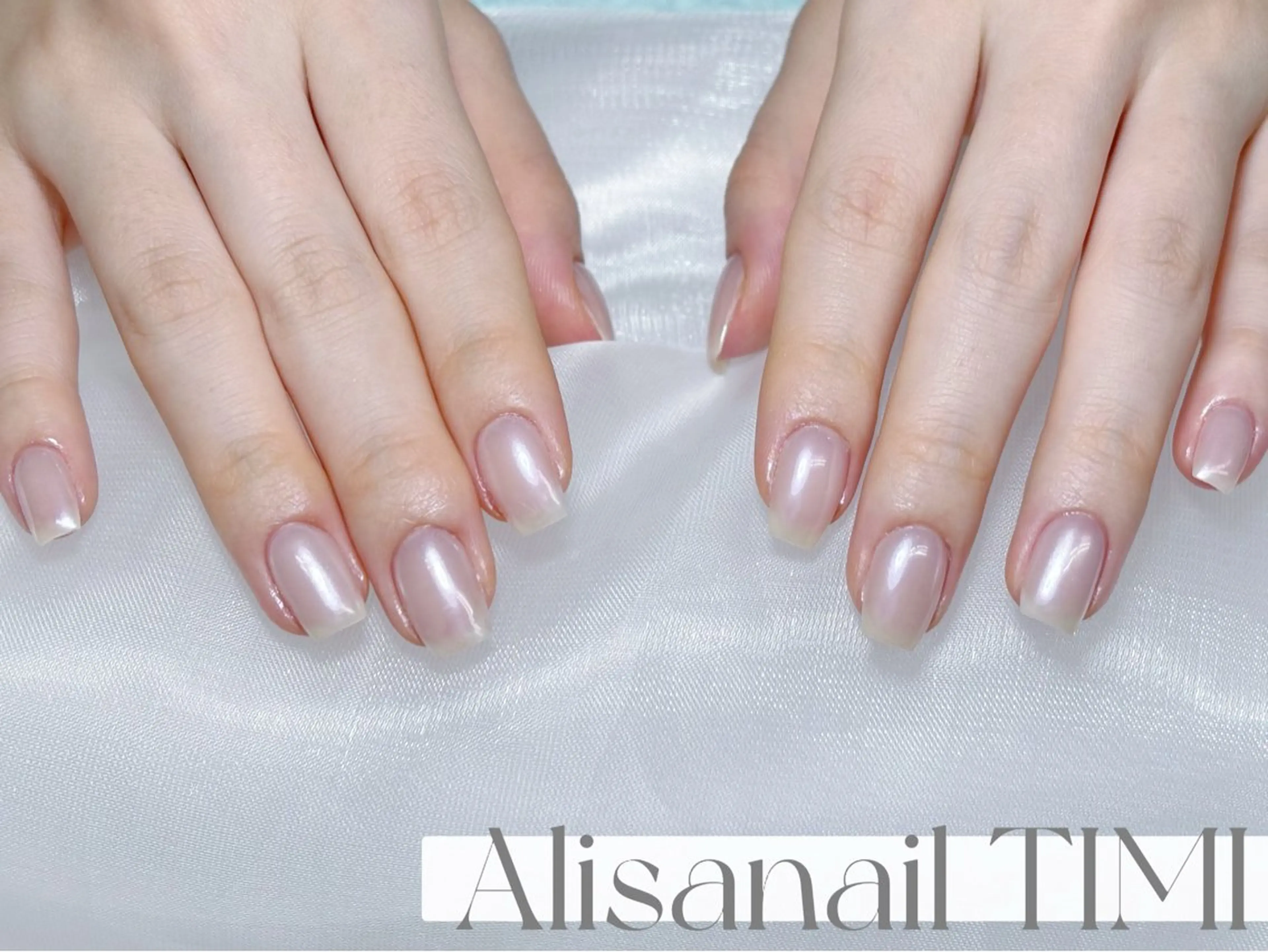 ネイル ミラーネイル ニュアンスネイル ワンカラーネイル ハンドネイル Alisa nail Timiのネイルデザイン