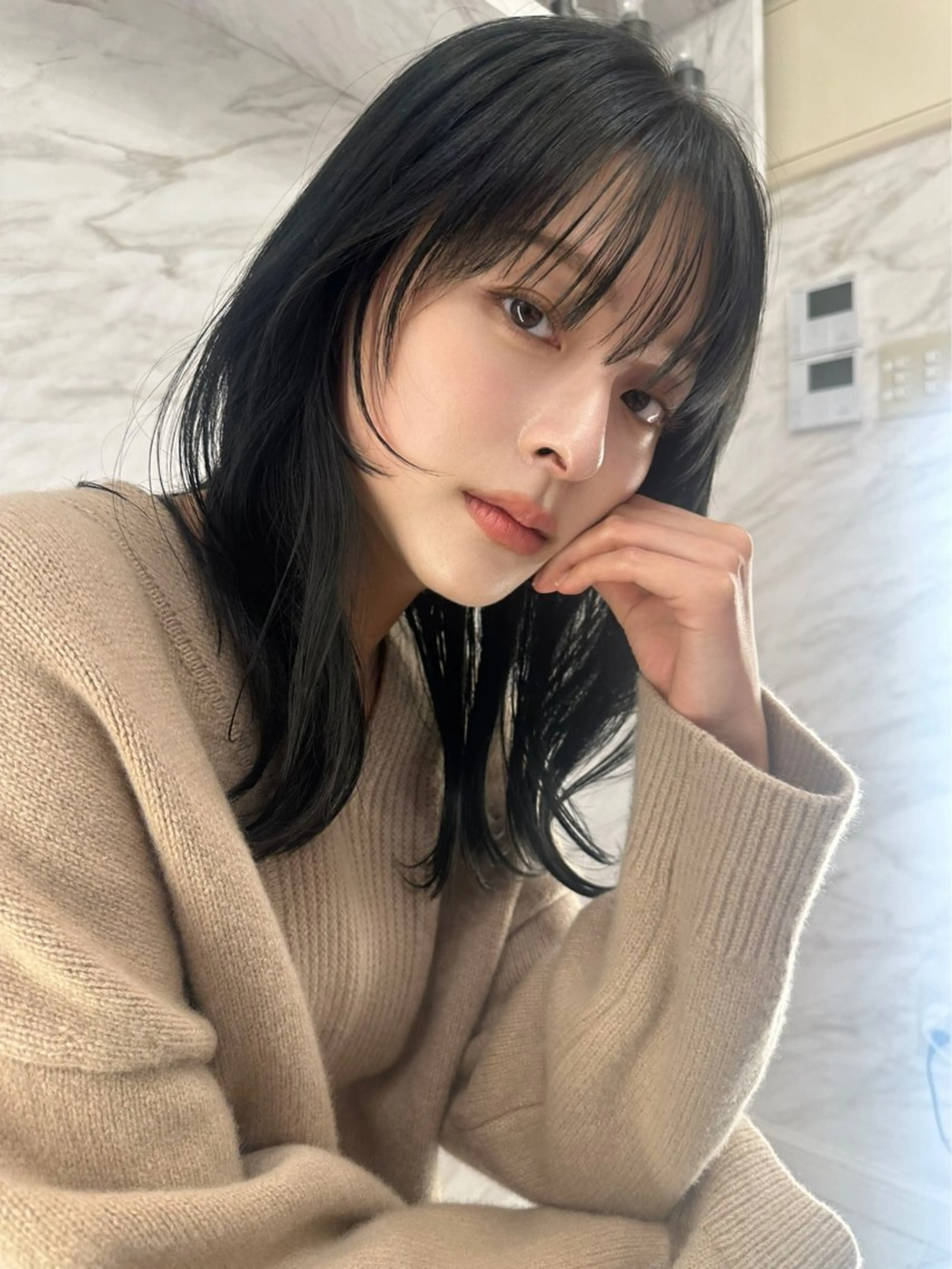 ミディアム 顔まわりレイヤー 韓国風ヘア レイヤーカット カット ヘアカラー トリートメント ヘアセット 韓国ヘア/レイヤー/ 髪質改善/銀座/田島のヘアスタイル