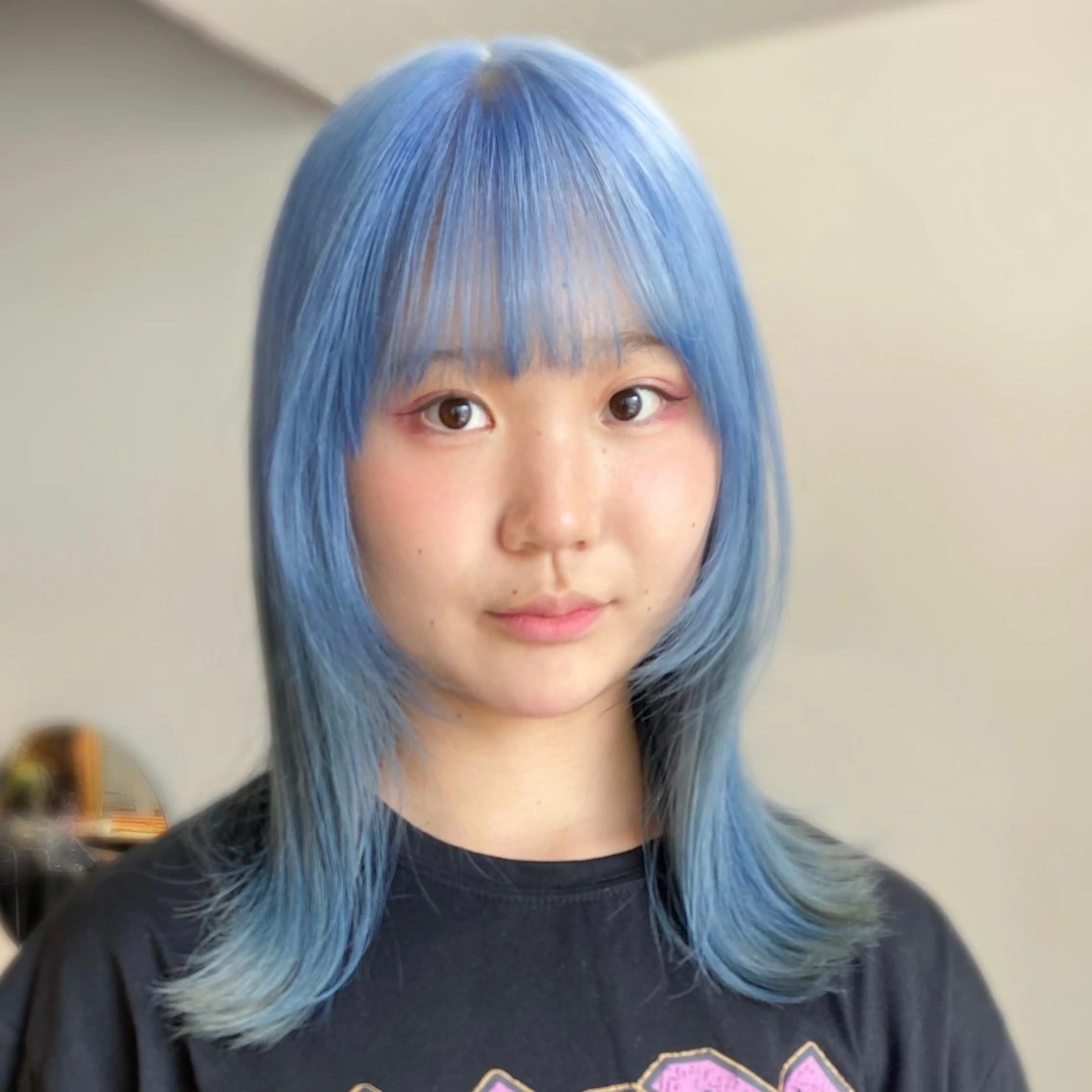 セミロング カラー ヘアアレンジ ブリーチ ブルーカラー ケアブリーチ ハイトーンカラー 顔まわりレイヤー 韓国ヘア×髪質 改善🇰🇷シオリのヘアスタイル