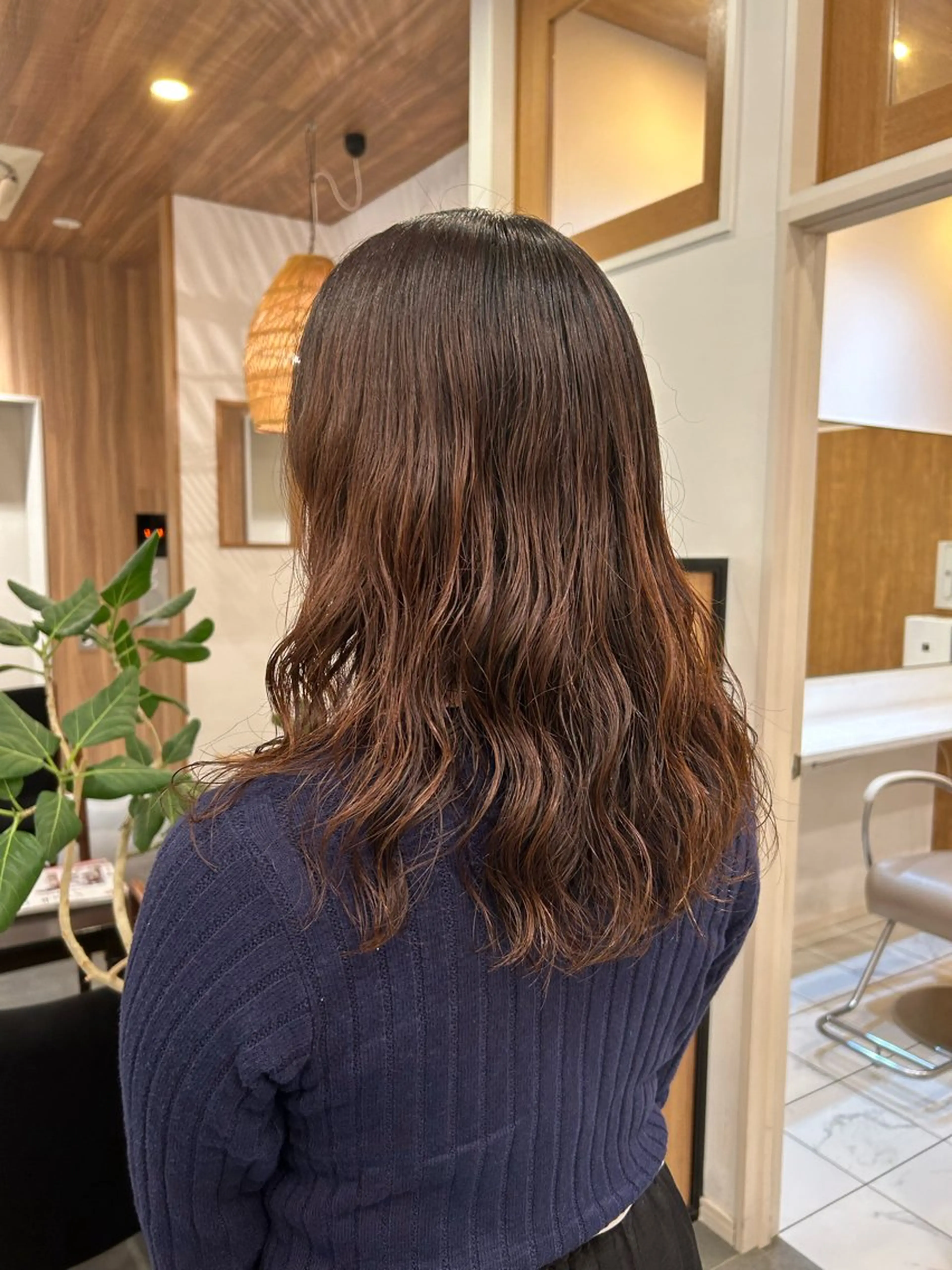 セミロング パーマ BEAUTRIUM 穂乃香のヘアスタイル