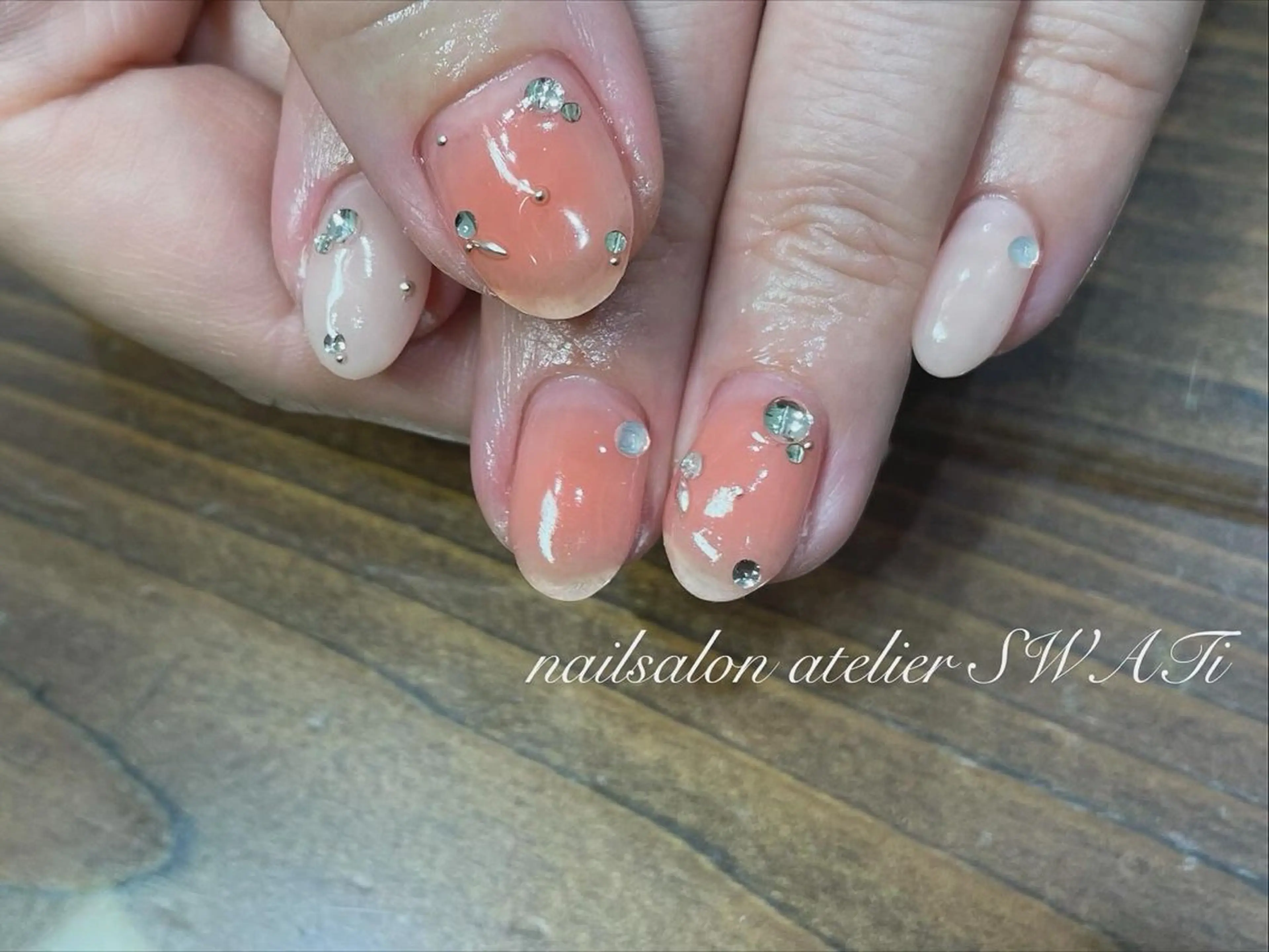 ネイル ヘアーサロン大野所属・nailsalon SWATiのネイルデザイン