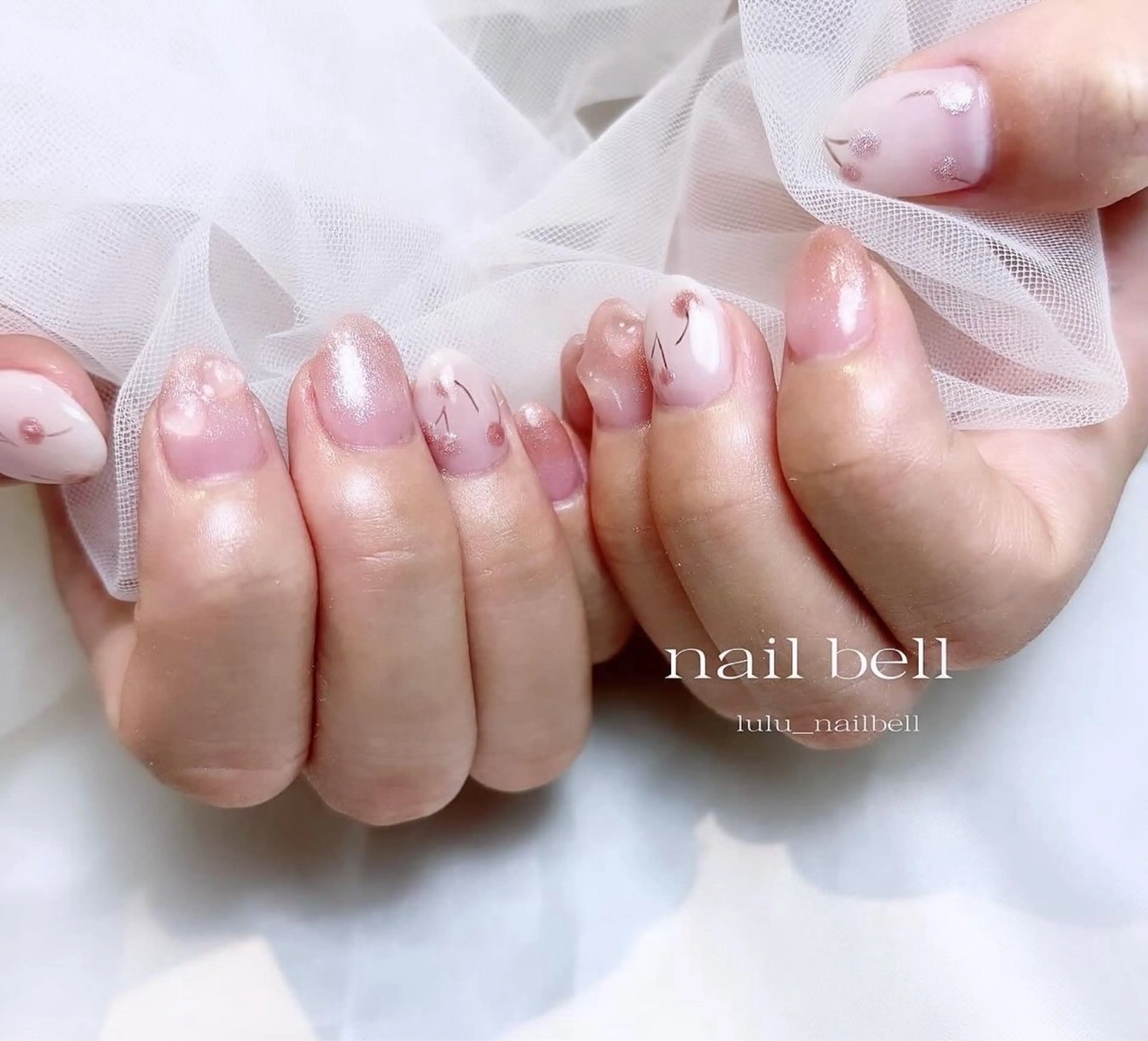 ネイル マグネットネイル ハンドネイル 大人可愛いネイル🎗 Hinaのネイルデザイン