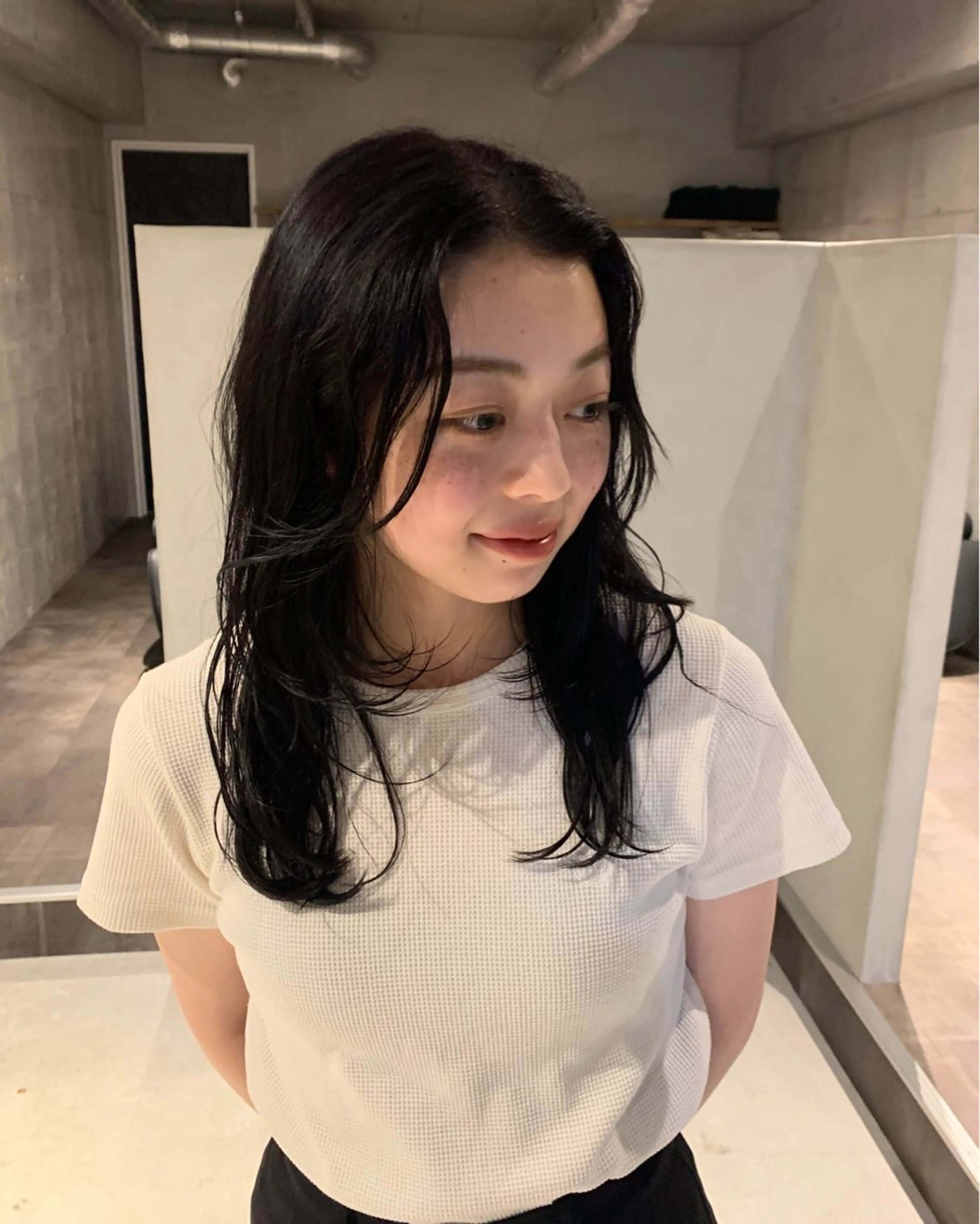 セミロング ヘアカラー Non/立川/暖色 🌏暗髪/Aujuaのヘアスタイル