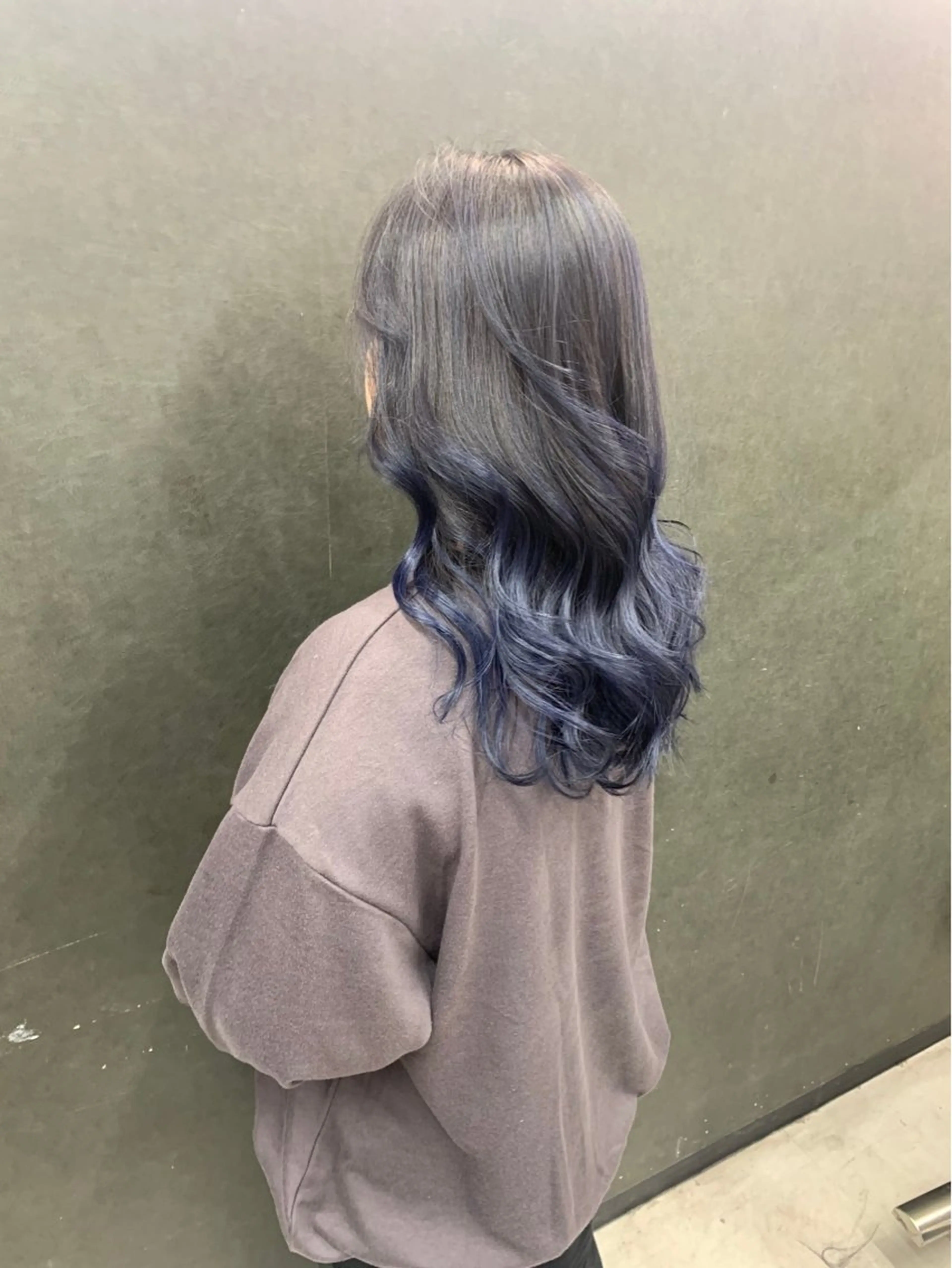 セミロング ハンソン ディンのヘアスタイル